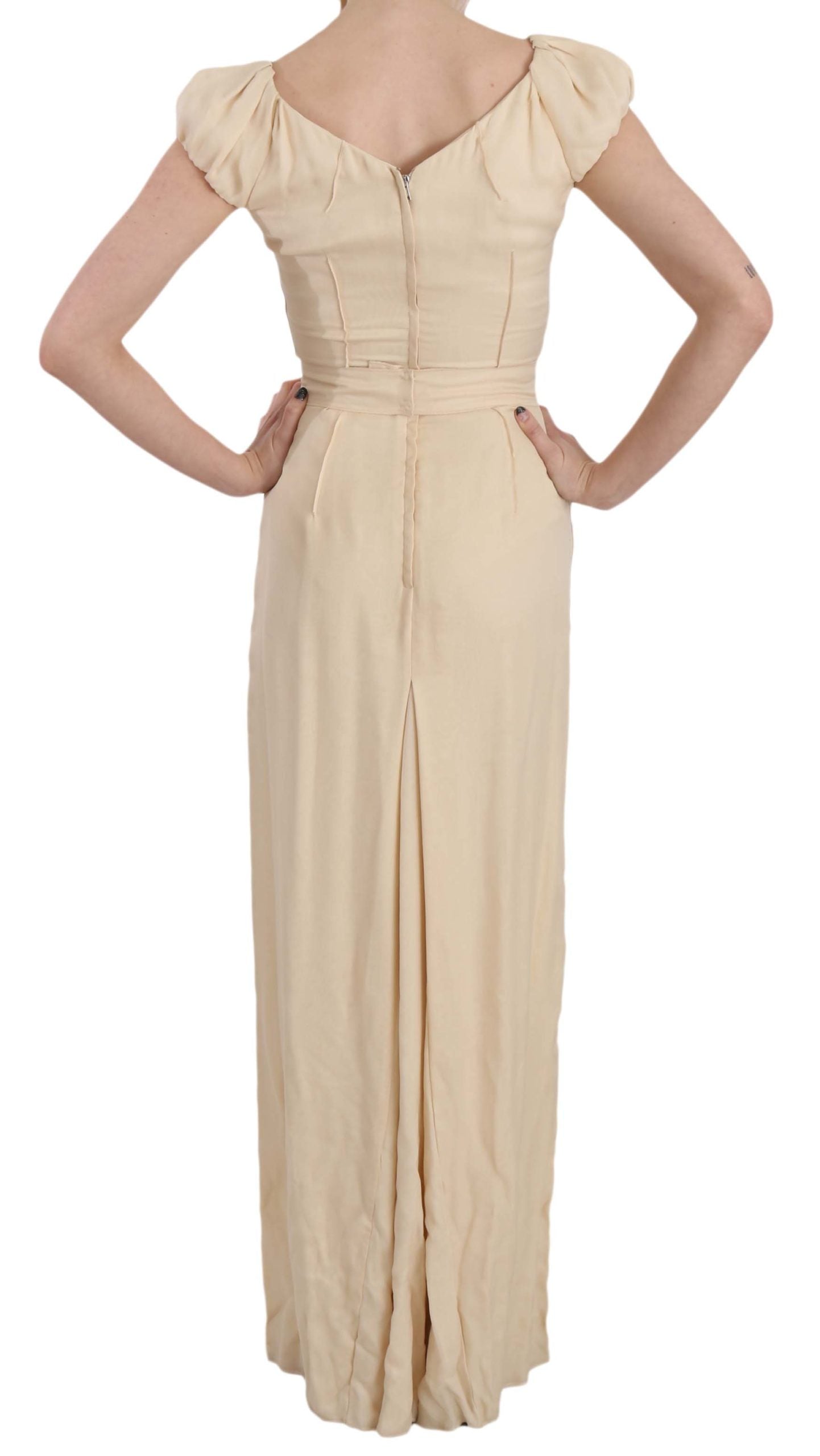 Dolce & Gabbana – Beiges Seidenkleid mit Säulenärmeln