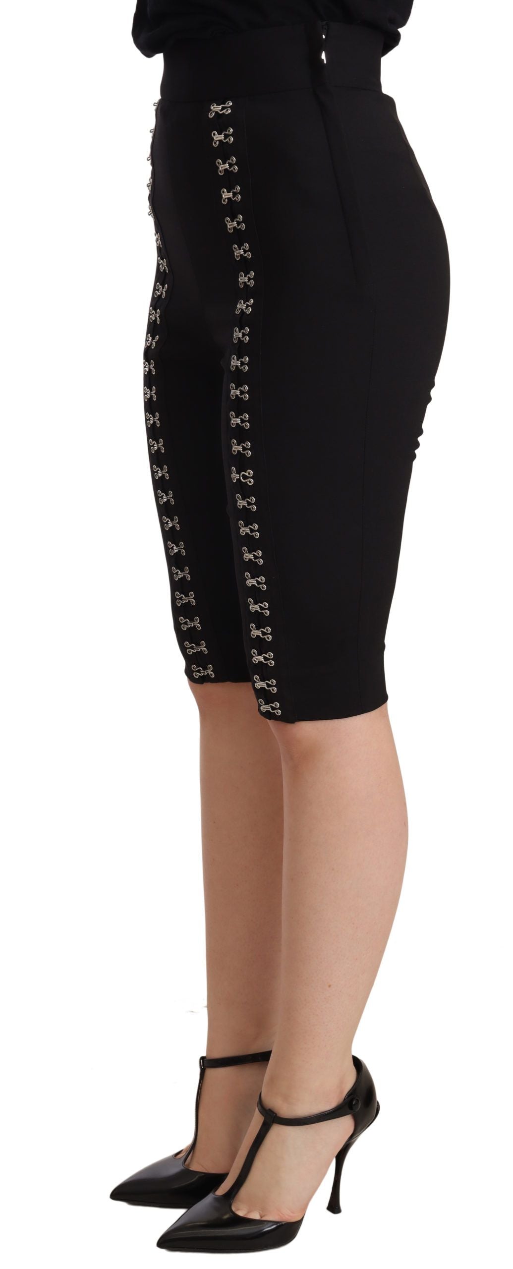 Dolce & Gabbana – Schwarze, schmal geschnittene Shorts aus Wollstretch mit hoher Taille
