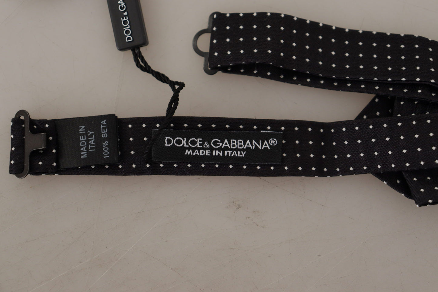 Dolce & Gabbana – Schwarz-weiß gepunktete Papillon-Fliege mit verstellbarem Halsausschnitt