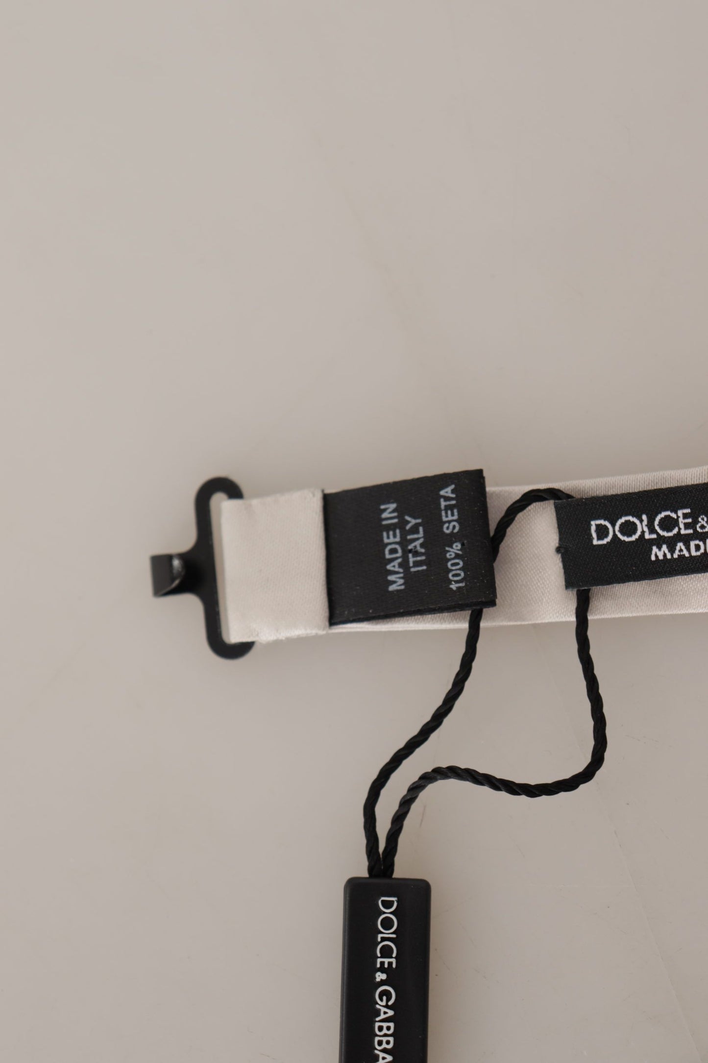 Dolce & Gabbana – Graue Papillon-Krawatte aus 100 % Seide mit verstellbarem Hals