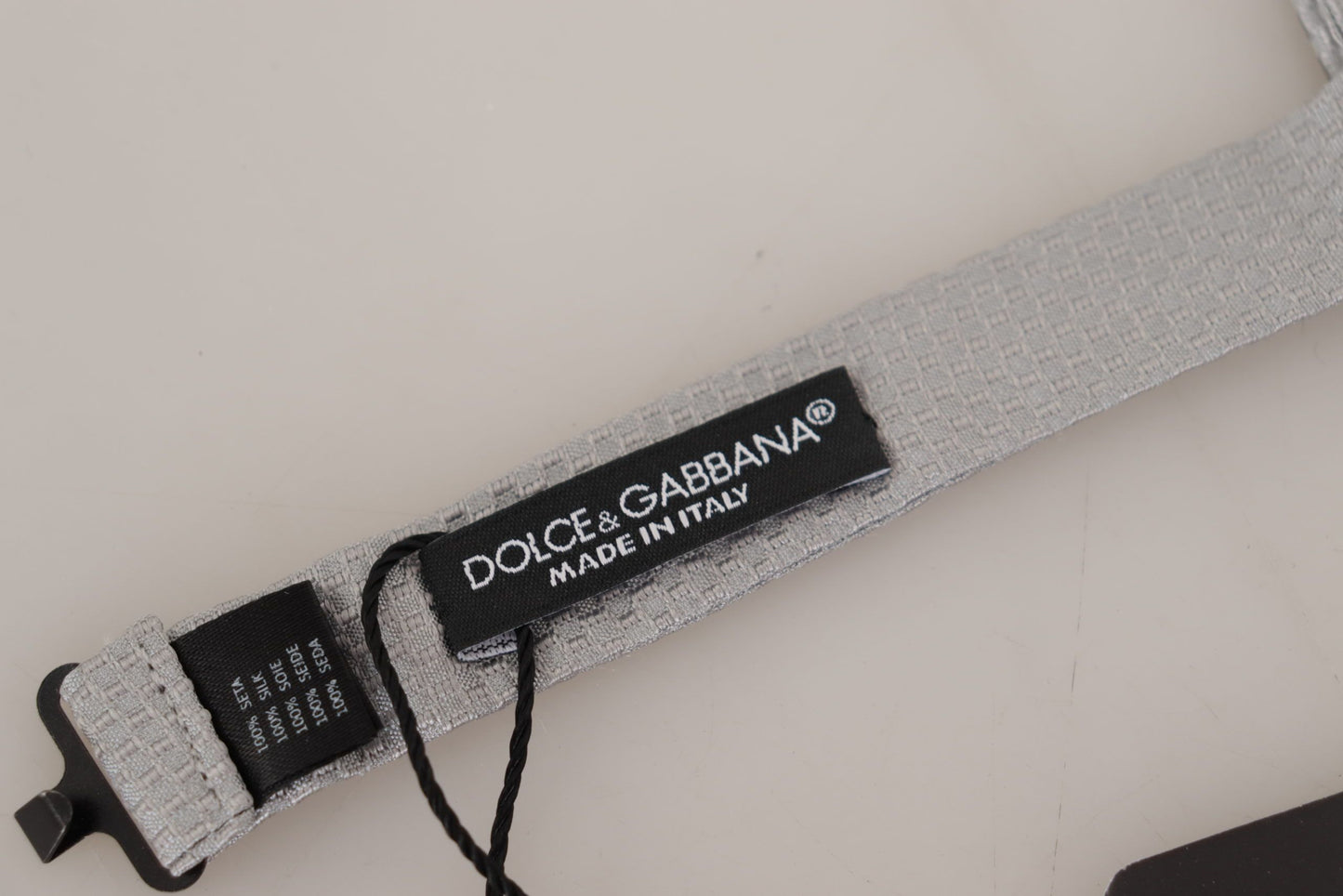 Dolce & Gabbana – Graue Papillon-Krawatte aus 100 % Seide mit verstellbarem Hals