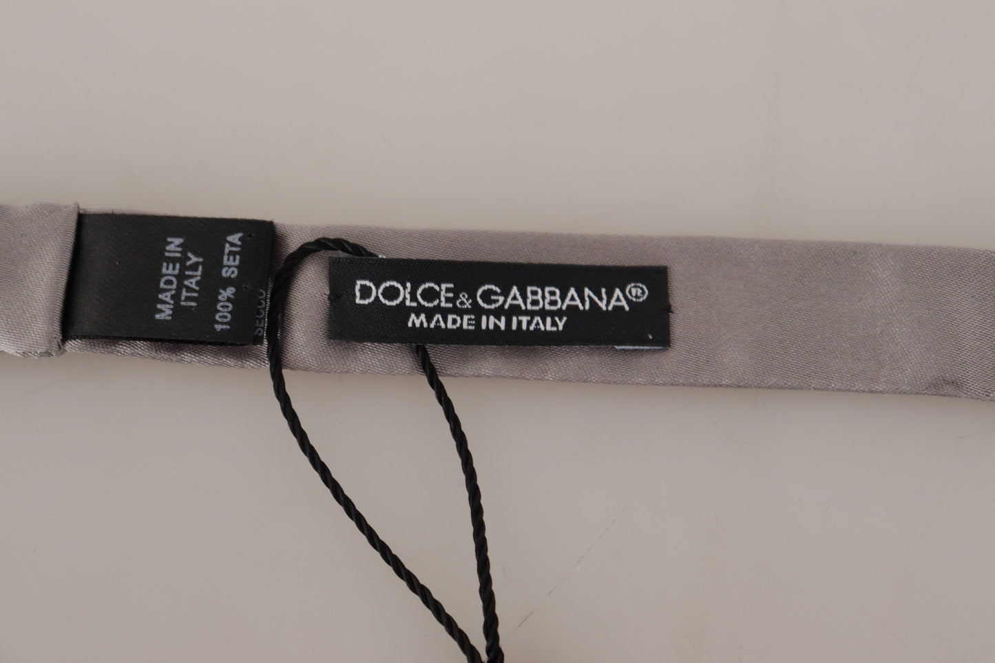 Dolce & Gabbana – Schmale, verstellbare Papillon-Krawatte aus 100 % Seide in Silber