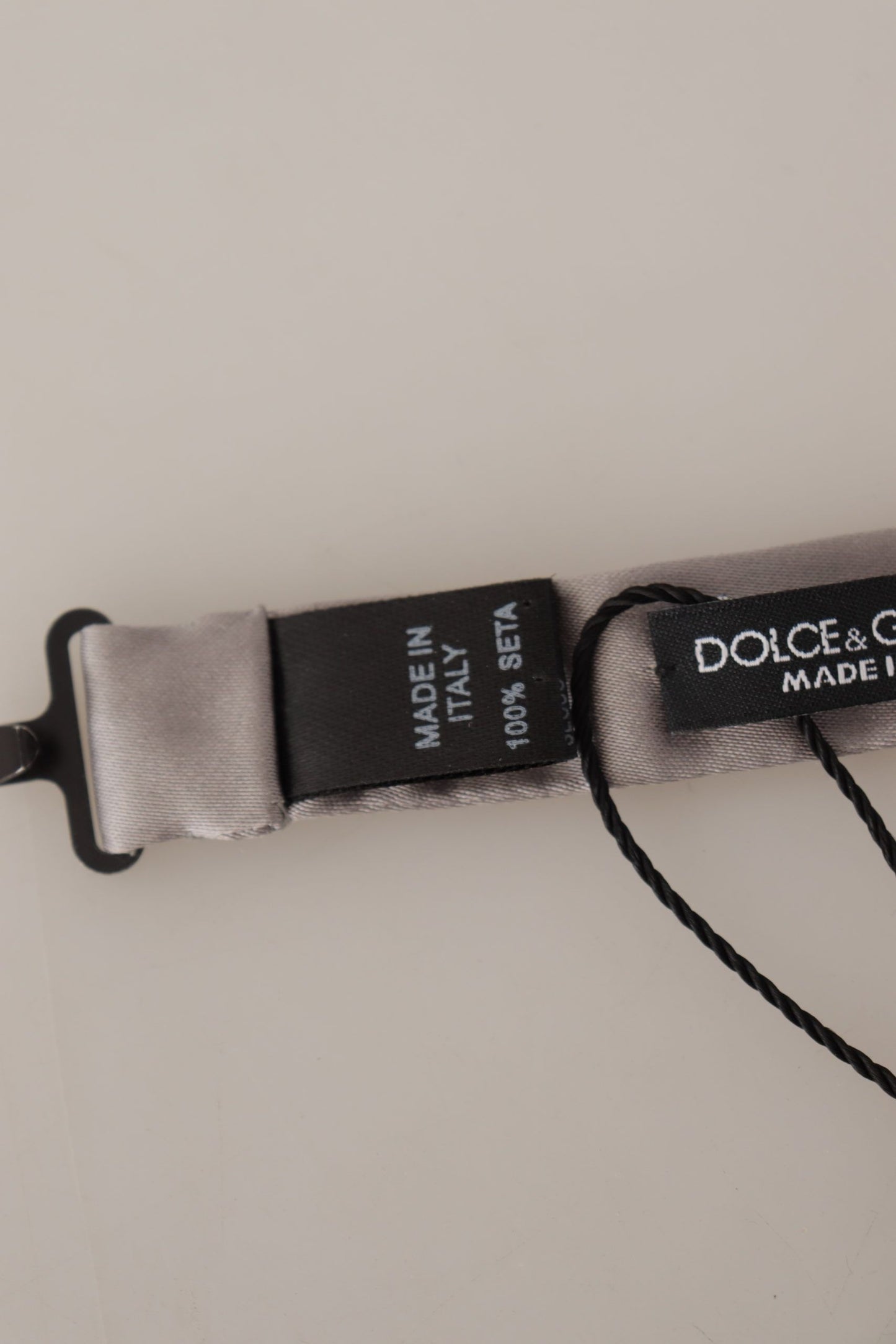 Dolce & Gabbana – Schmale, verstellbare Papillon-Krawatte aus 100 % Seide in Silber