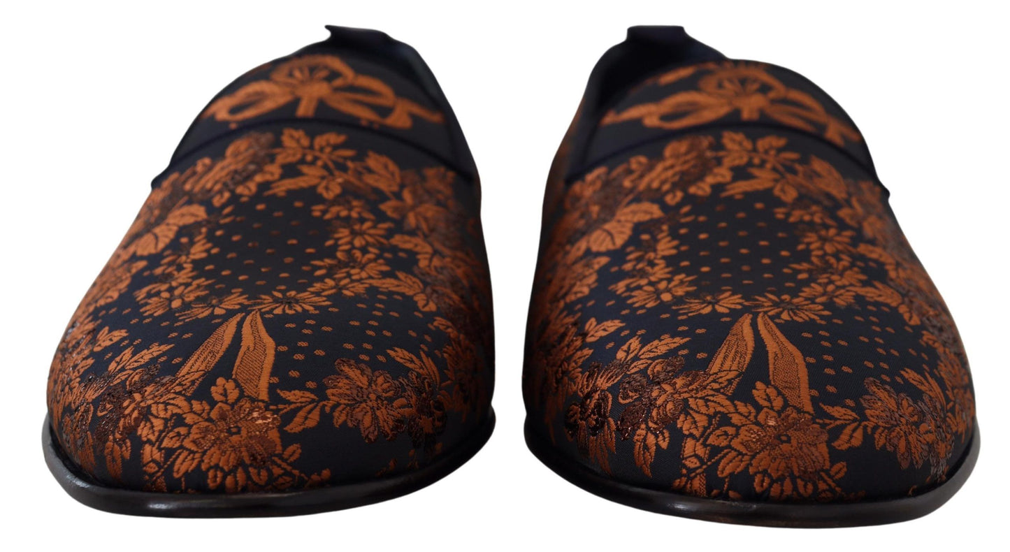 Dolce & Gabbana – Hausschuhe mit Blumenmuster in Blau und Rostrot