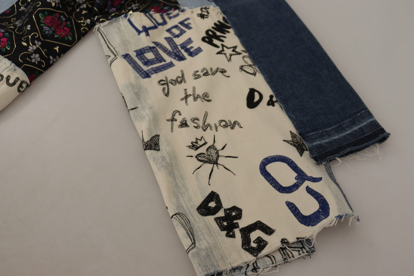Dolce & Gabbana Mehrfarbige Patchwork-DG-Mode-Jeanshose mit weitem Bein