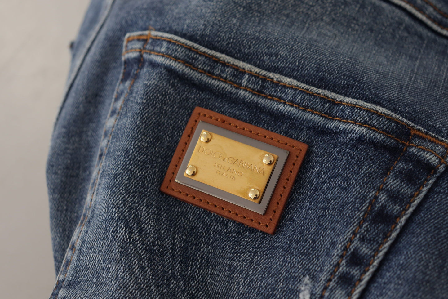Dolce & Gabbana – Blaue Jeanshose mit Kristallverzierung