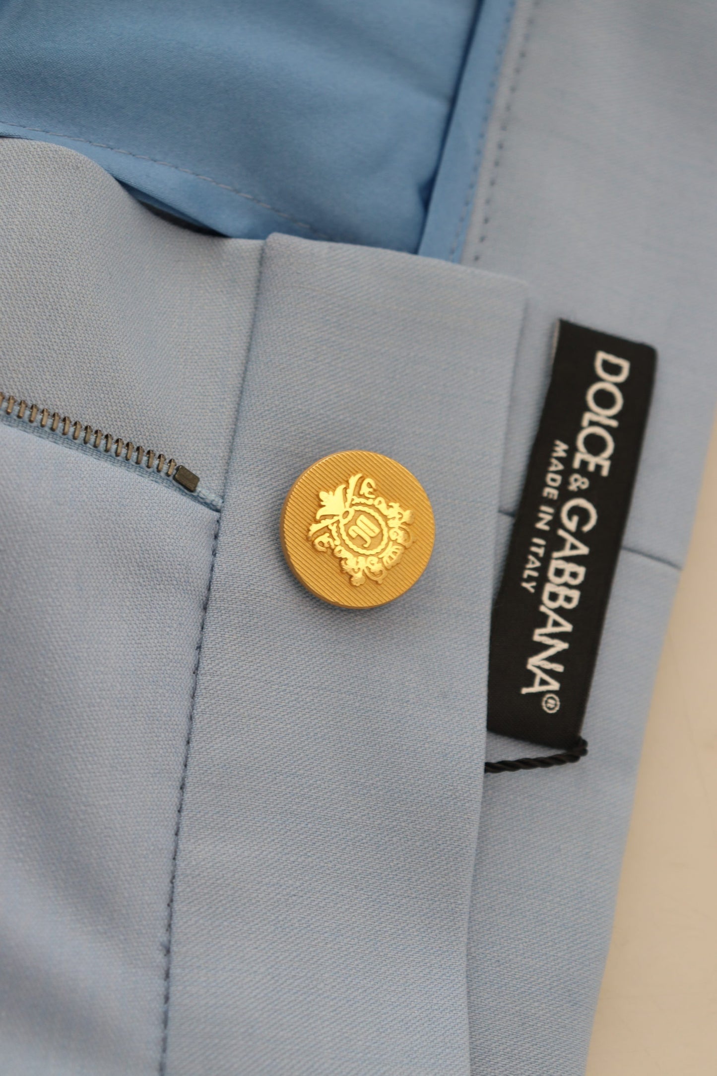 Dolce & Gabbana Hellblaue Hose mit weitem Bein und Knöpfen
