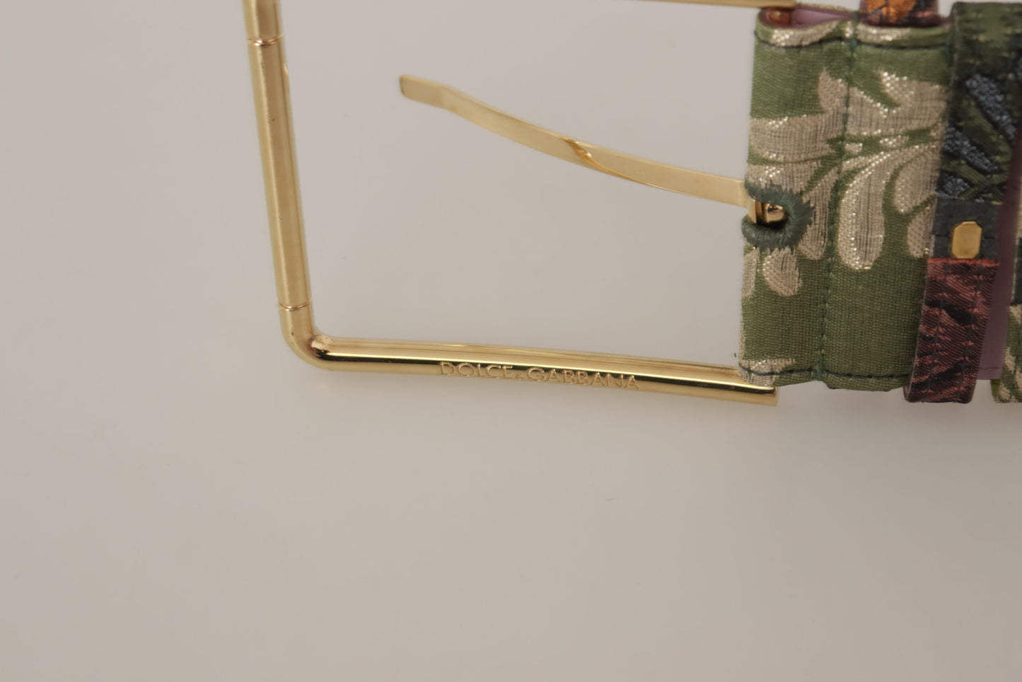 Dolce & Gabbana – Mehrfarbiger Ledergürtel mit bestickter goldener Metallschnalle