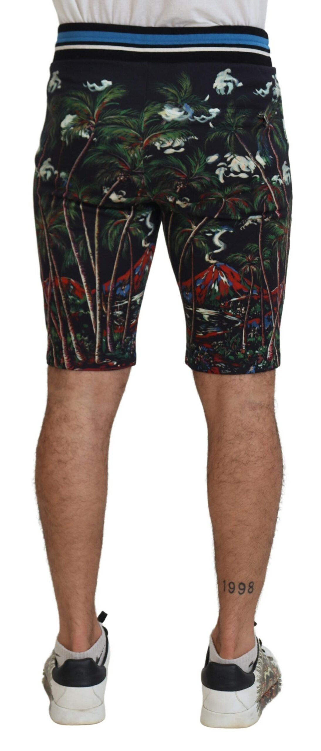 Dolce & Gabbana – Schwarze Freizeitshorts aus Baumwolle mit Vulkan-Print