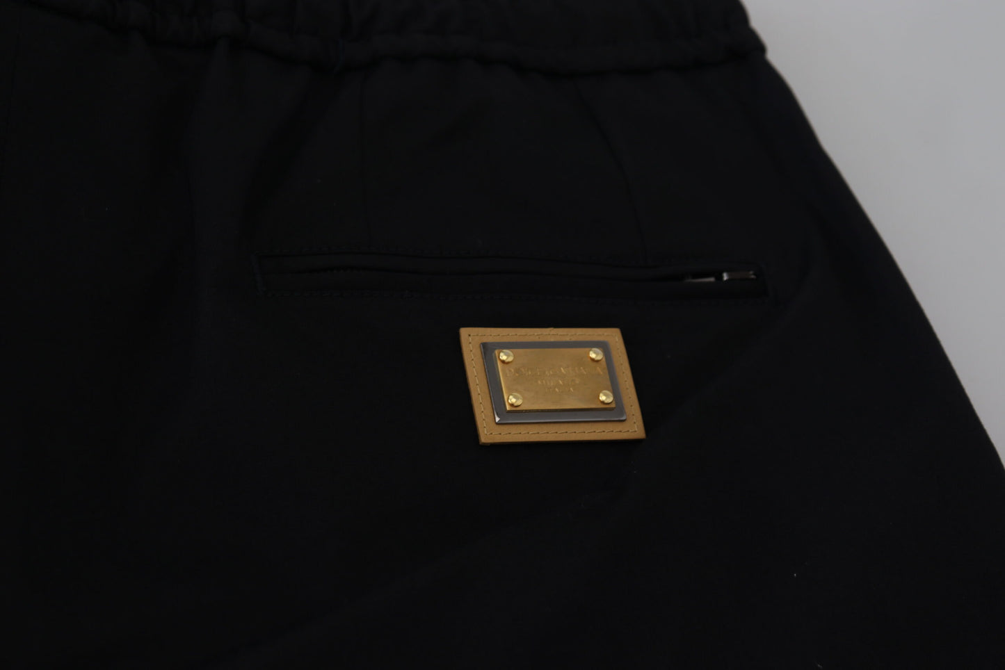 Dolce & Gabbana – Schwarze, verkürzte Hose aus Baumwolle mit elastischem Bund und DG-Logo