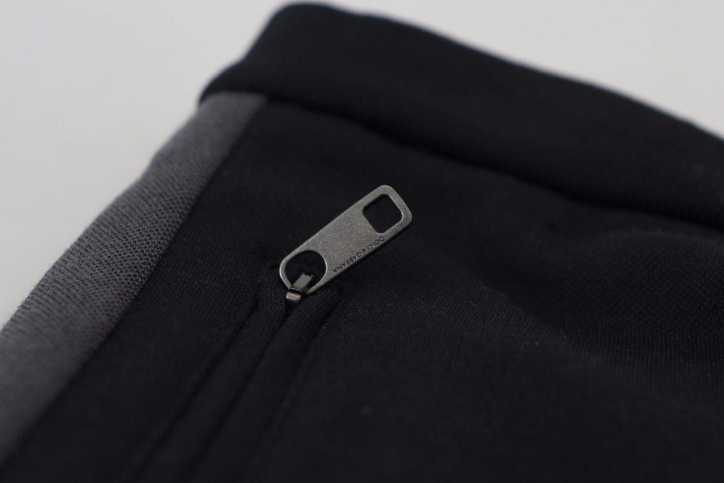 Dolce & Gabbana – Schwarze Jogginghose aus Wolle mit Hufeisendesign