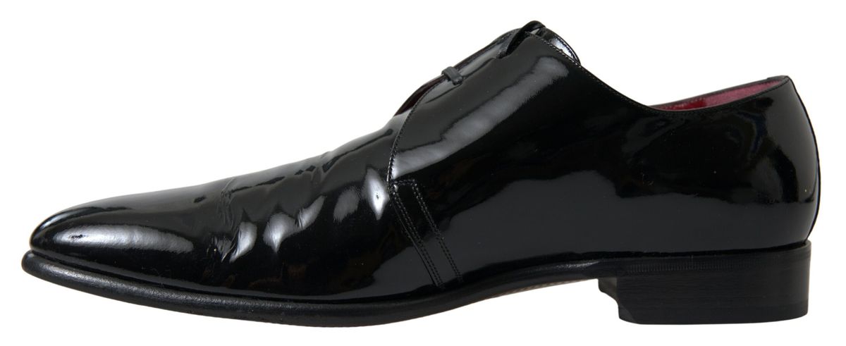 Dolce & Gabbana – Formelle Schuhe aus schwarzem Lackleder