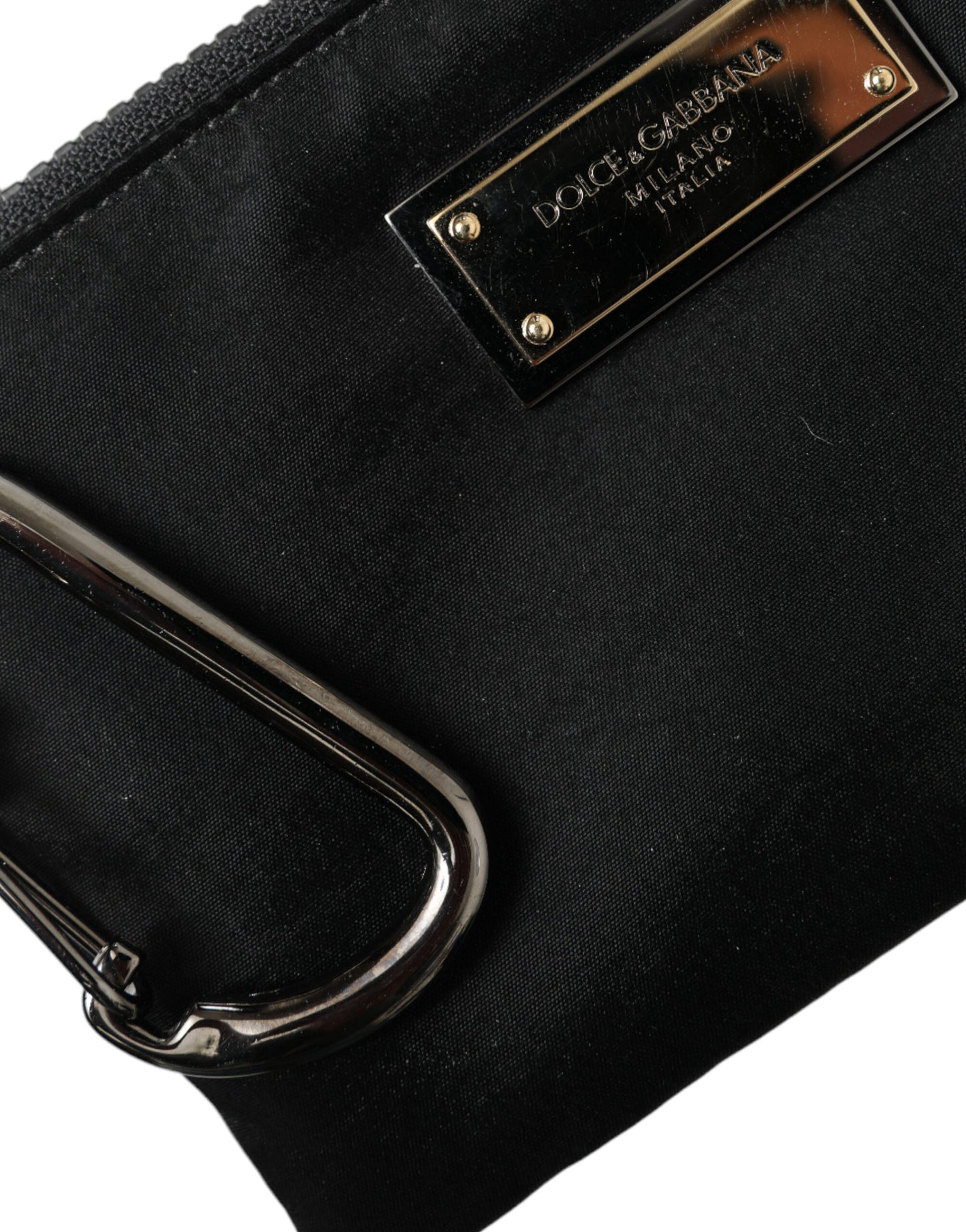 Dolce & Gabbana – Schwarze Clutch aus Nylon mit Schlüsselanhänger und Logo-Plakette