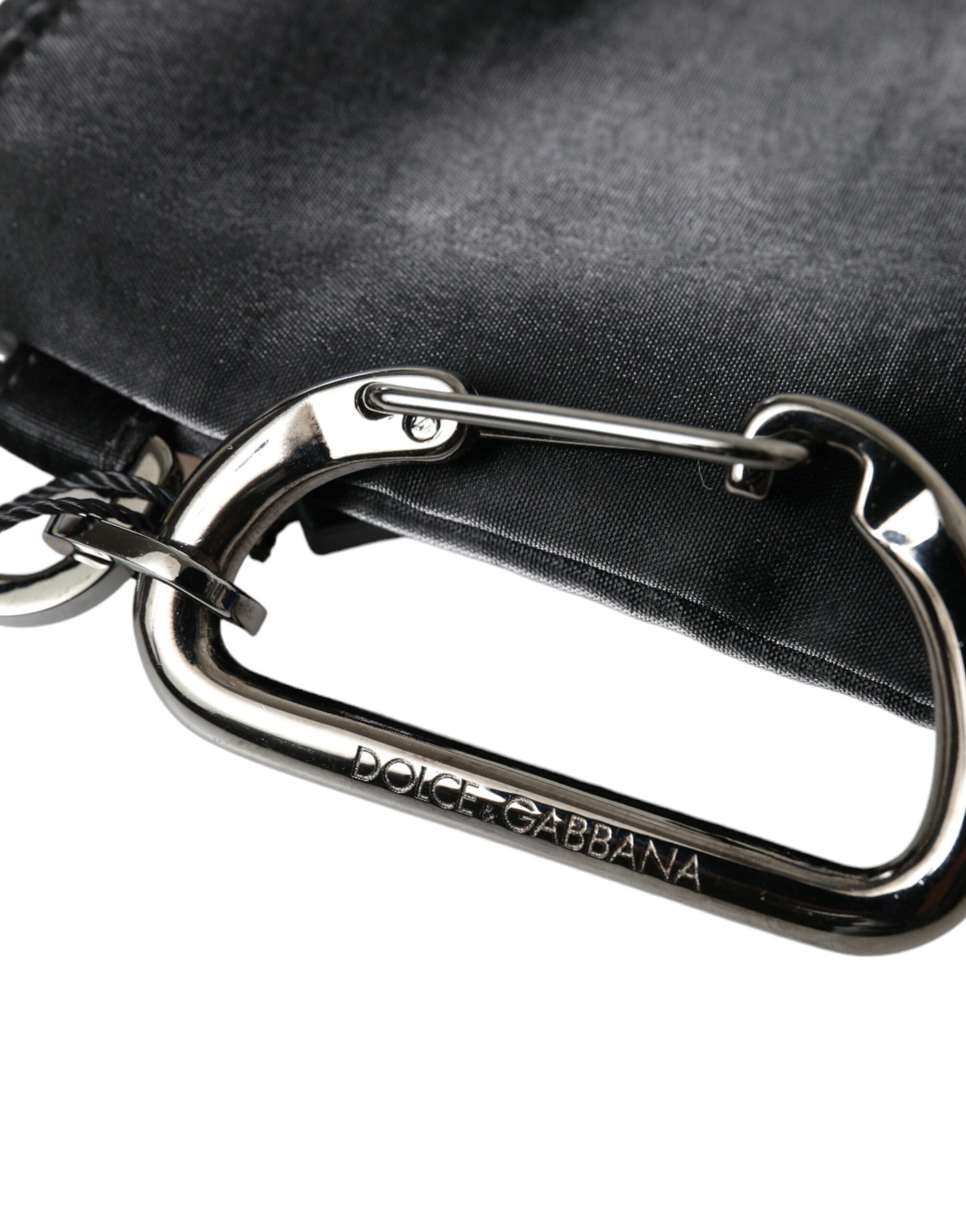 Dolce & Gabbana – Schwarze Clutch aus Nylon mit Schlüsselanhänger und Logo-Plakette