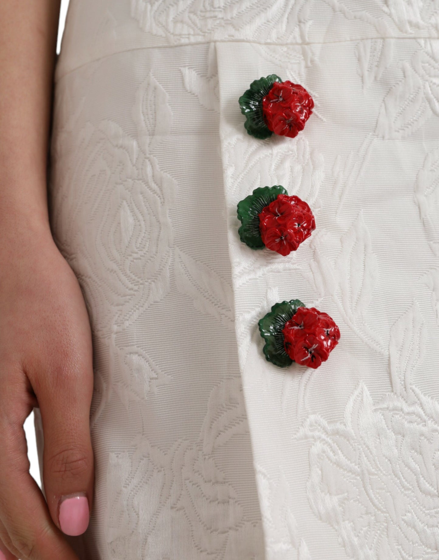 Dolce & Gabbana – Minirock aus weißem Brokat mit Blumenverzierung
