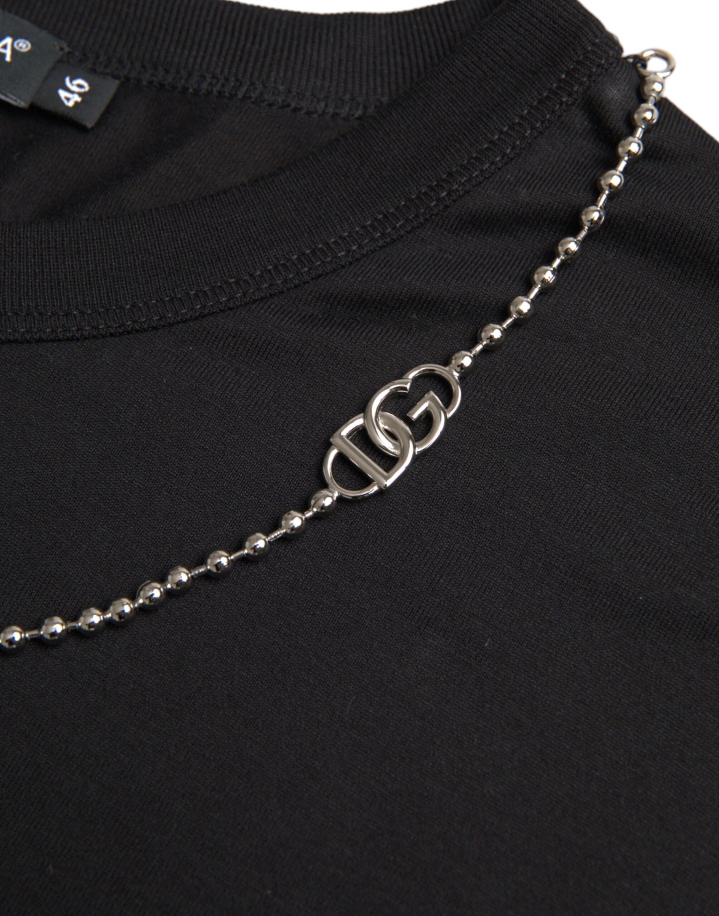 Dolce & Gabbana – Schwarzes, kurzärmliges T-Shirt aus Baumwolle mit silberner Kette