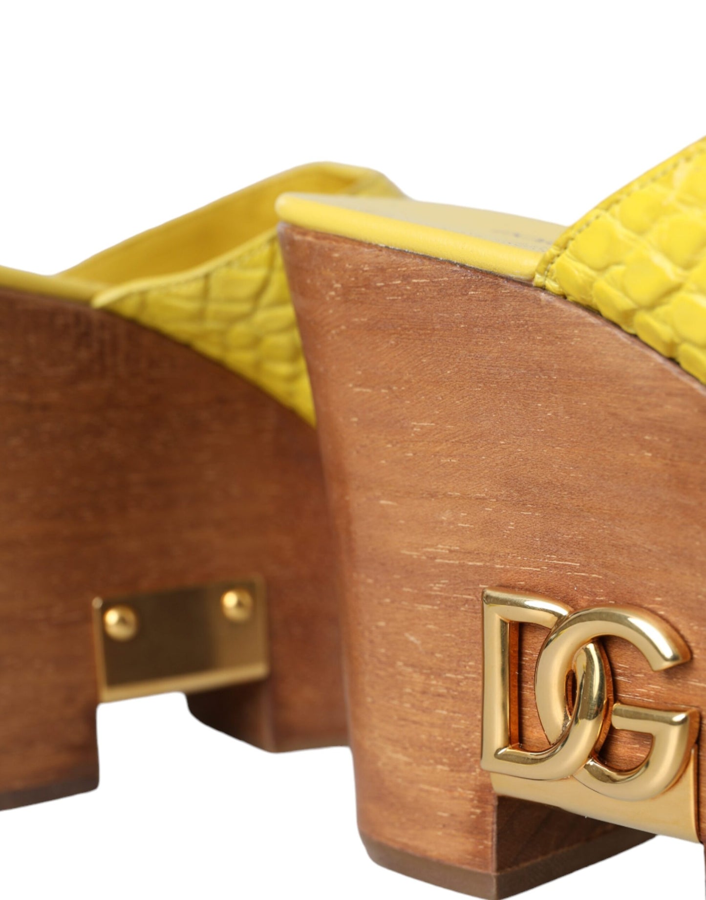 Dolce & Gabbana – Pantoletten mit Keilabsatz aus gelbem Leder und Holz