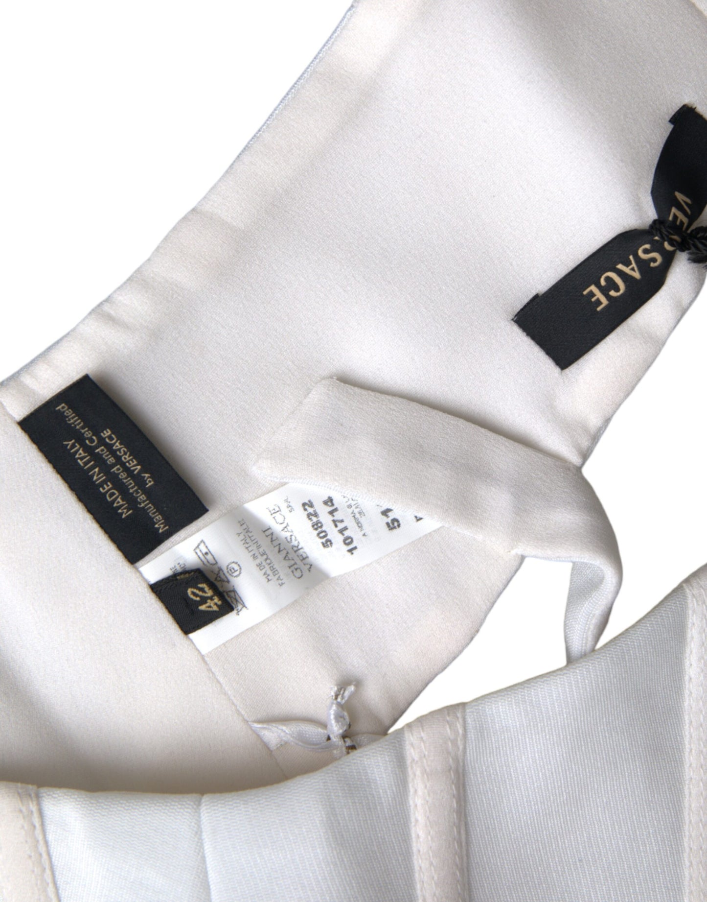 Versace – Ärmelloses, kurzes Bustier-Top aus Viskose in Weiß