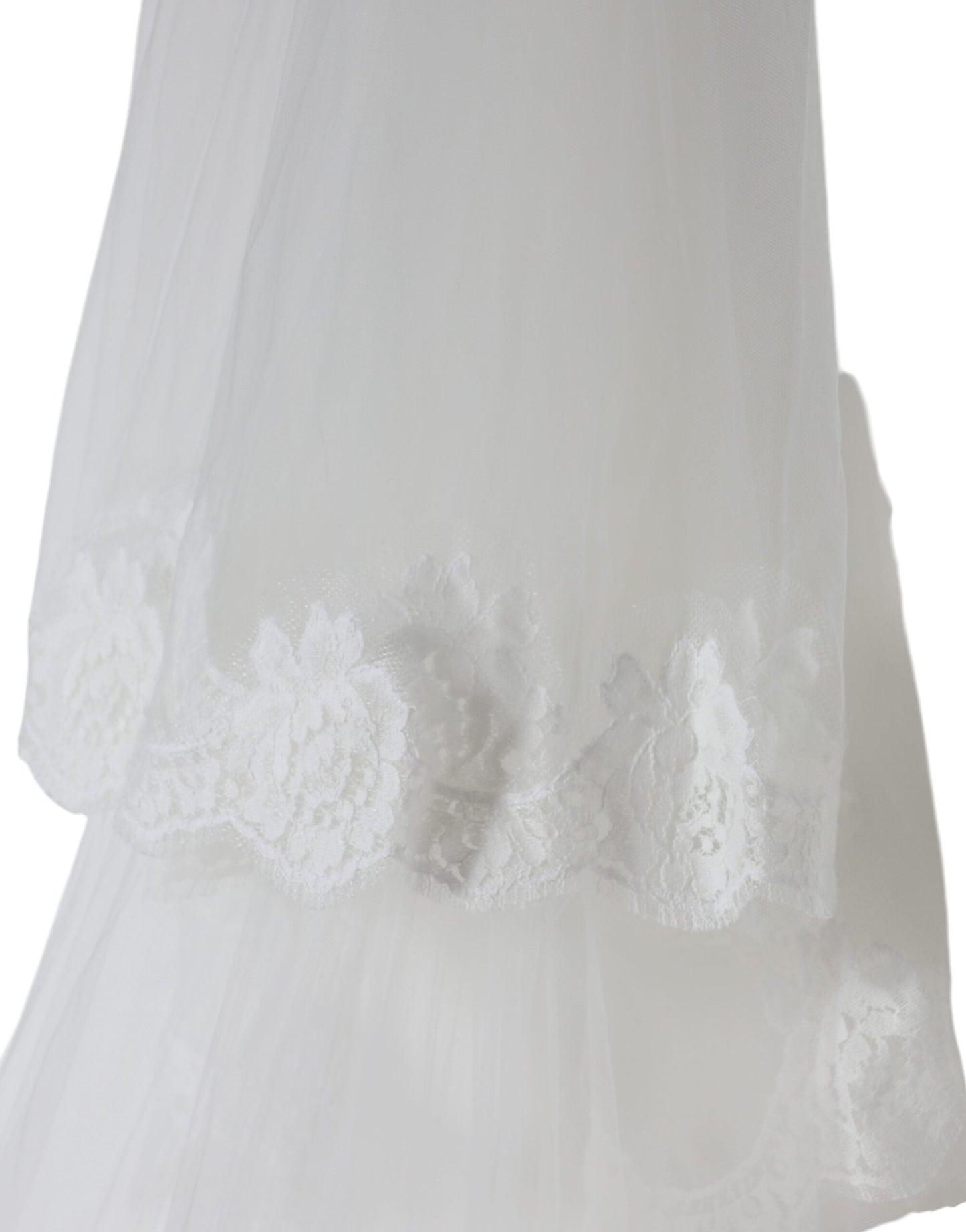 Dolce & Gabbana – Weißer Brautschleier aus floraler Spitze und Nylon in Bodenlänge