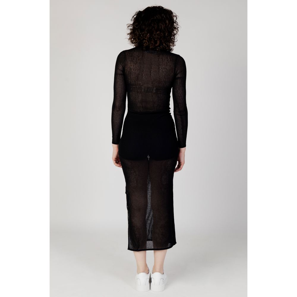 Calvin Klein Jeans – Schwarze Marabou-Lang