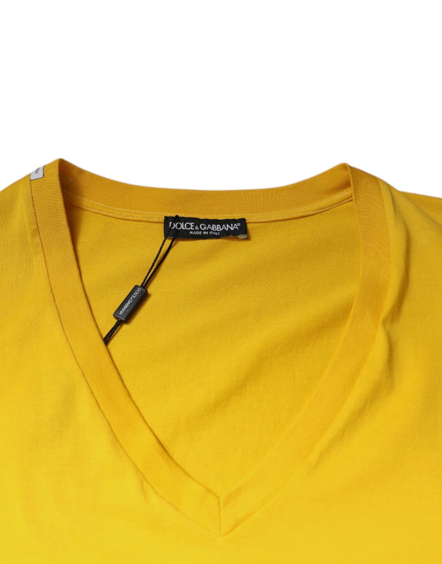 Dolce & Gabbana – Gelbes T-Shirt aus Baumwolle mit V-Ausschnitt und kurzen Ärmeln