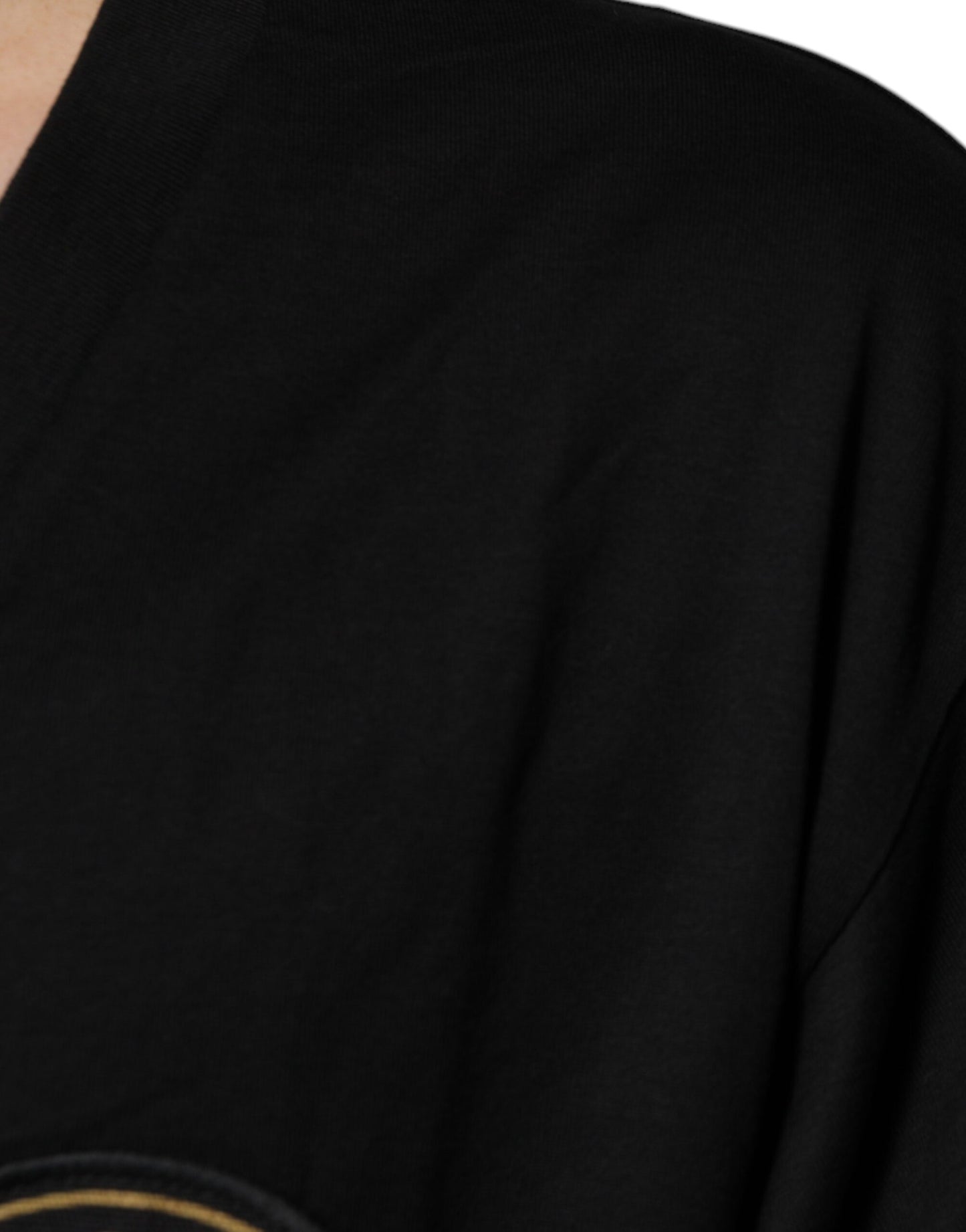 Dolce & Gabbana – Schwarzes, kurzärmliges T-Shirt aus Baumwolle mit V-Ausschnitt und Logo