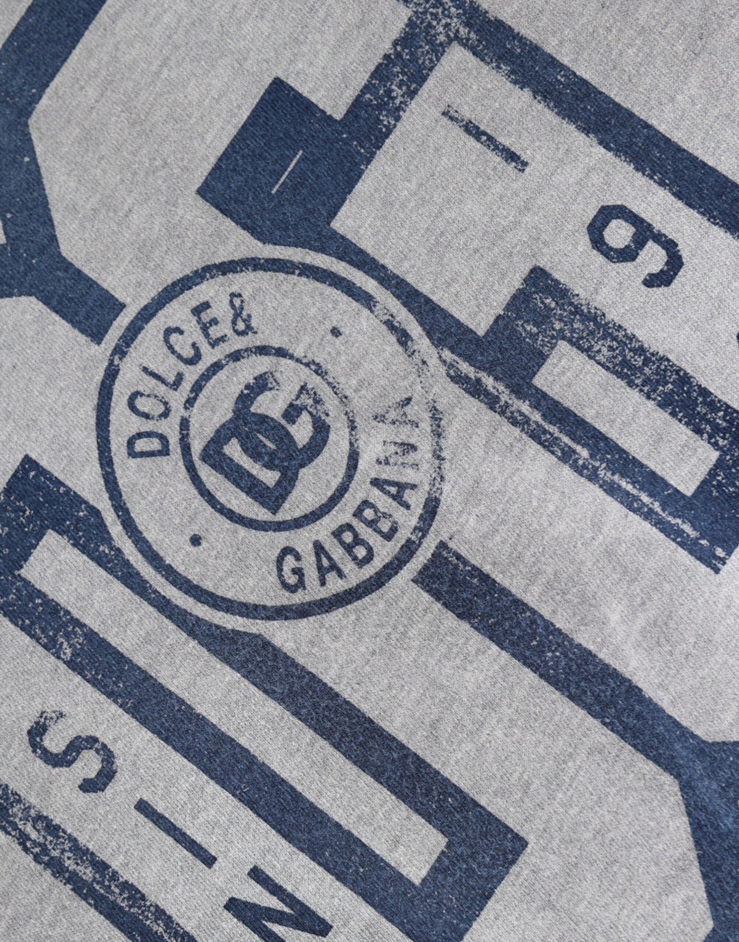 Dolce & Gabbana – Graues Baumwoll-T-Shirt mit Rundhalsausschnitt und Logo-Print