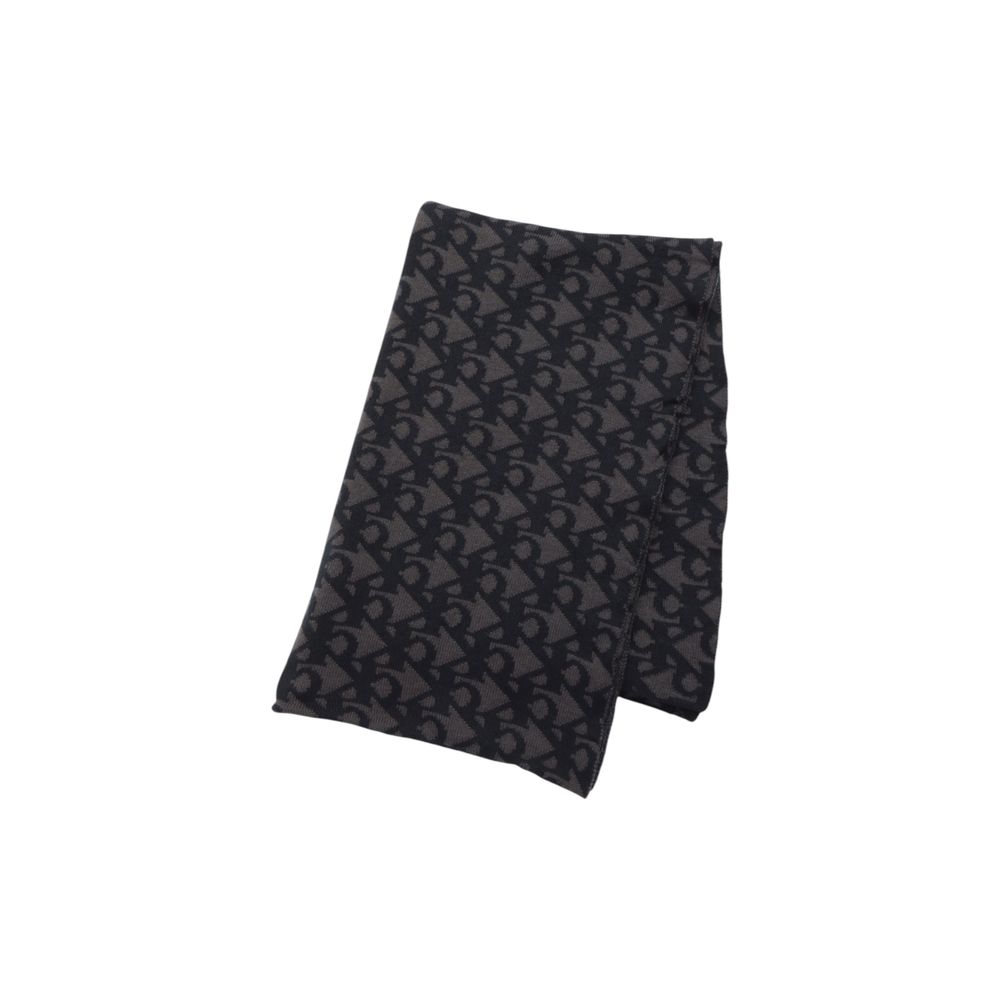 Calvin Klein Jeans – Schwarzer Schal aus recyceltem Polyester