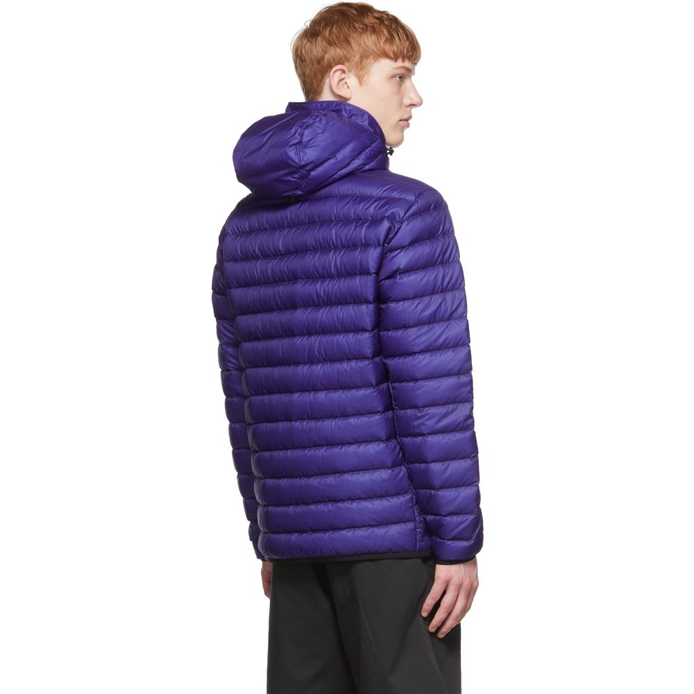 Lilafarbene Nylonjacke von Stone Island