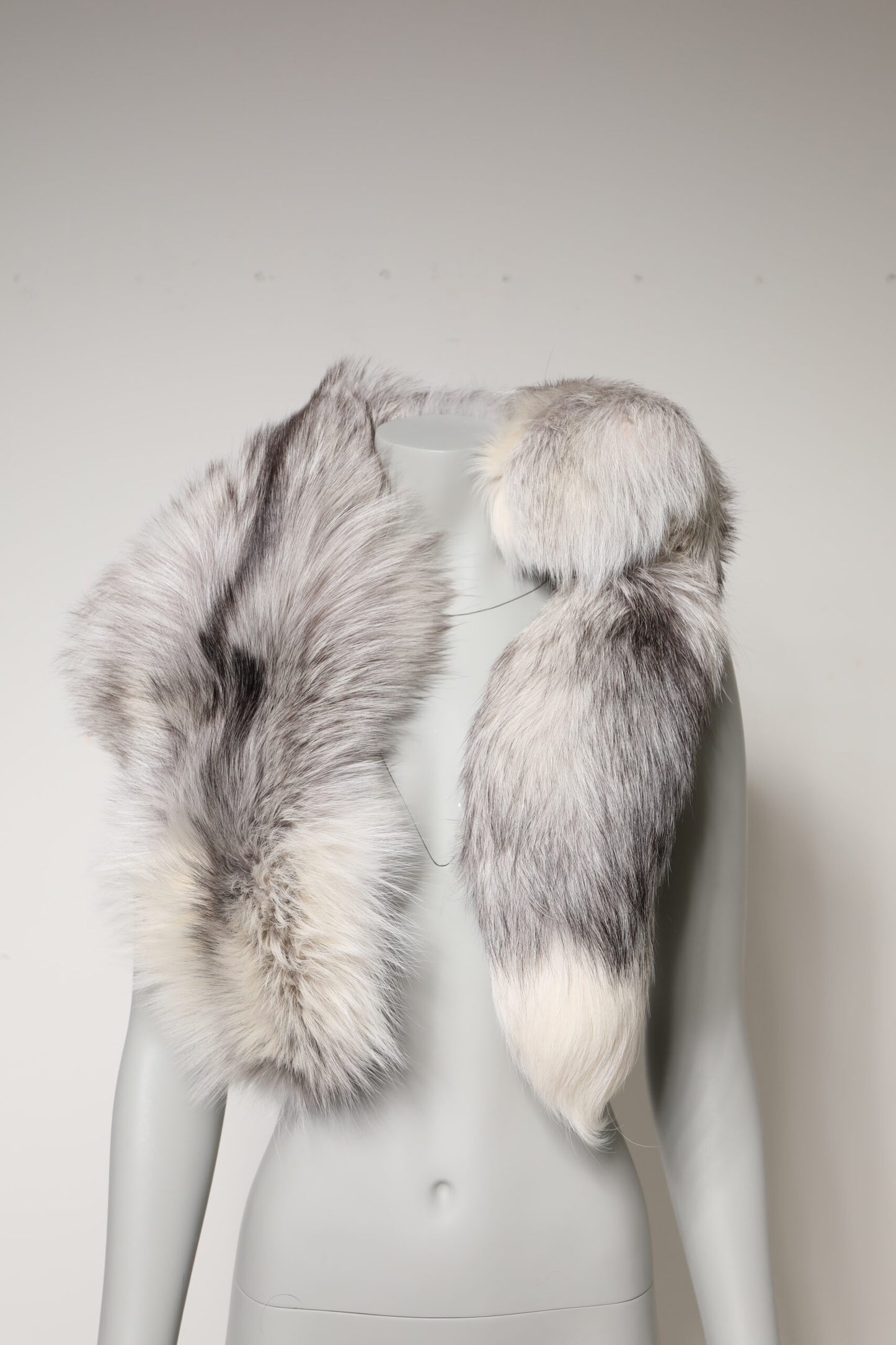 Dolce & Gabbana – Halswärmer-Winterschal aus weißem Fuchspelz