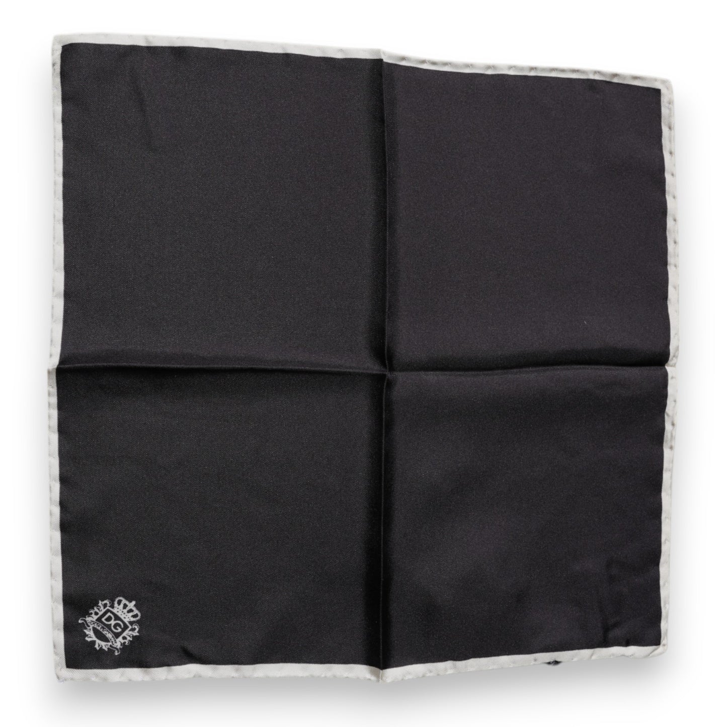 Dolce & Gabbana – Quadratischer Taschentuchschal mit schwarzem Kronenlogo