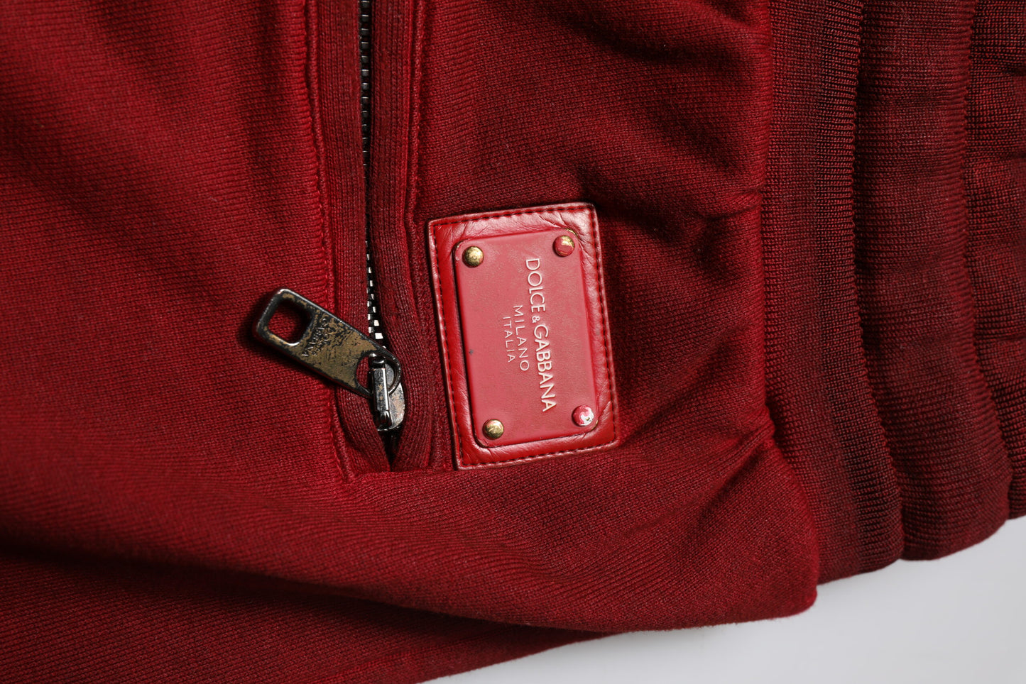 Dolce & Gabbana – Kastanienbraune Bermuda-Sweatshorts im Rip-Style