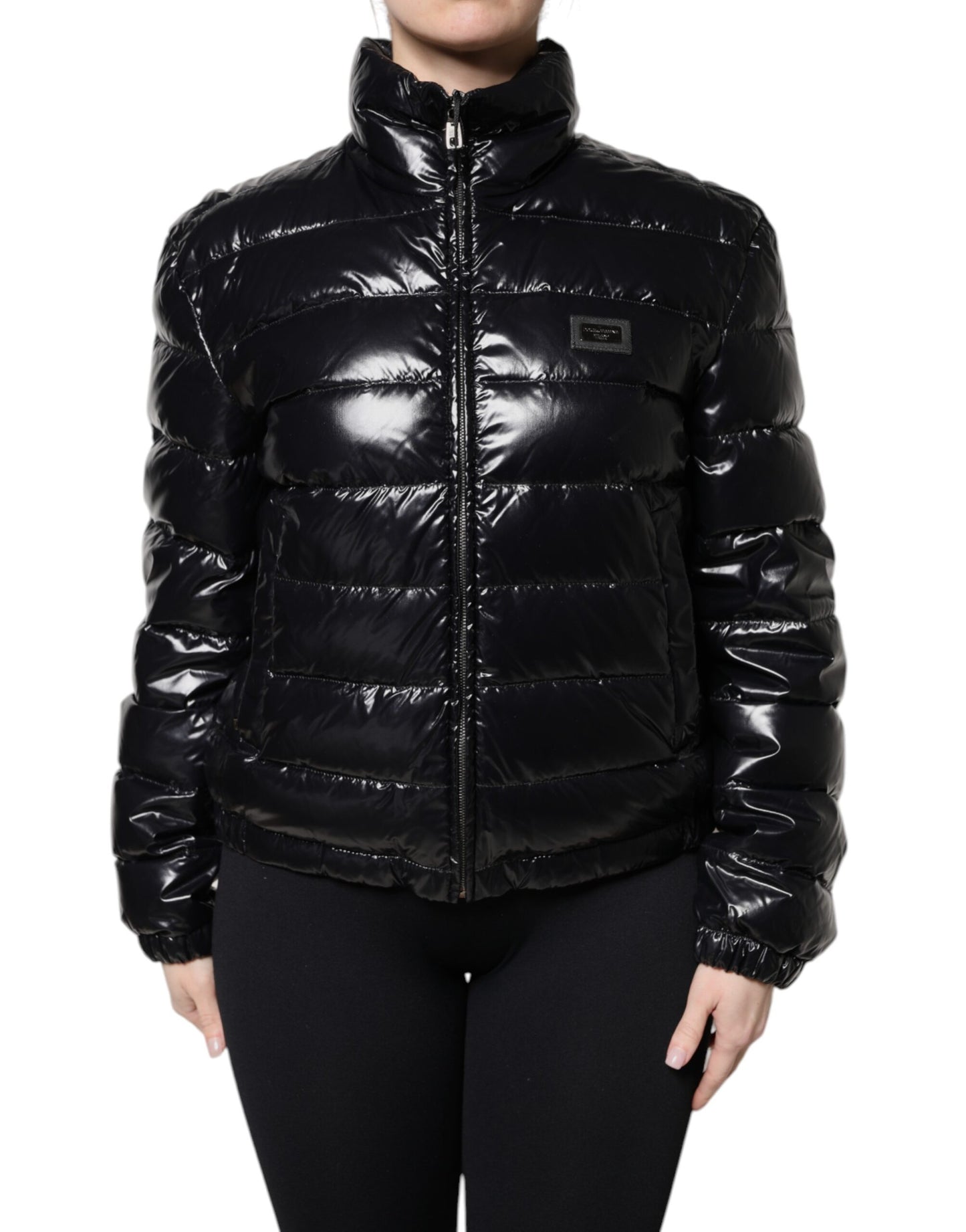 Dolce & Gabbana – Pufferjacke mit durchgehendem Reißverschluss und schwarzem Logo-Schild