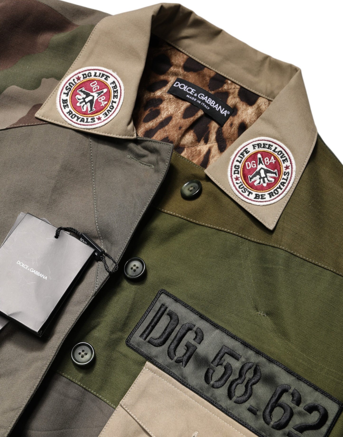 Dolce & Gabbana Militärgrüne Baumwoll-Down-Jacke mit Knöpfen