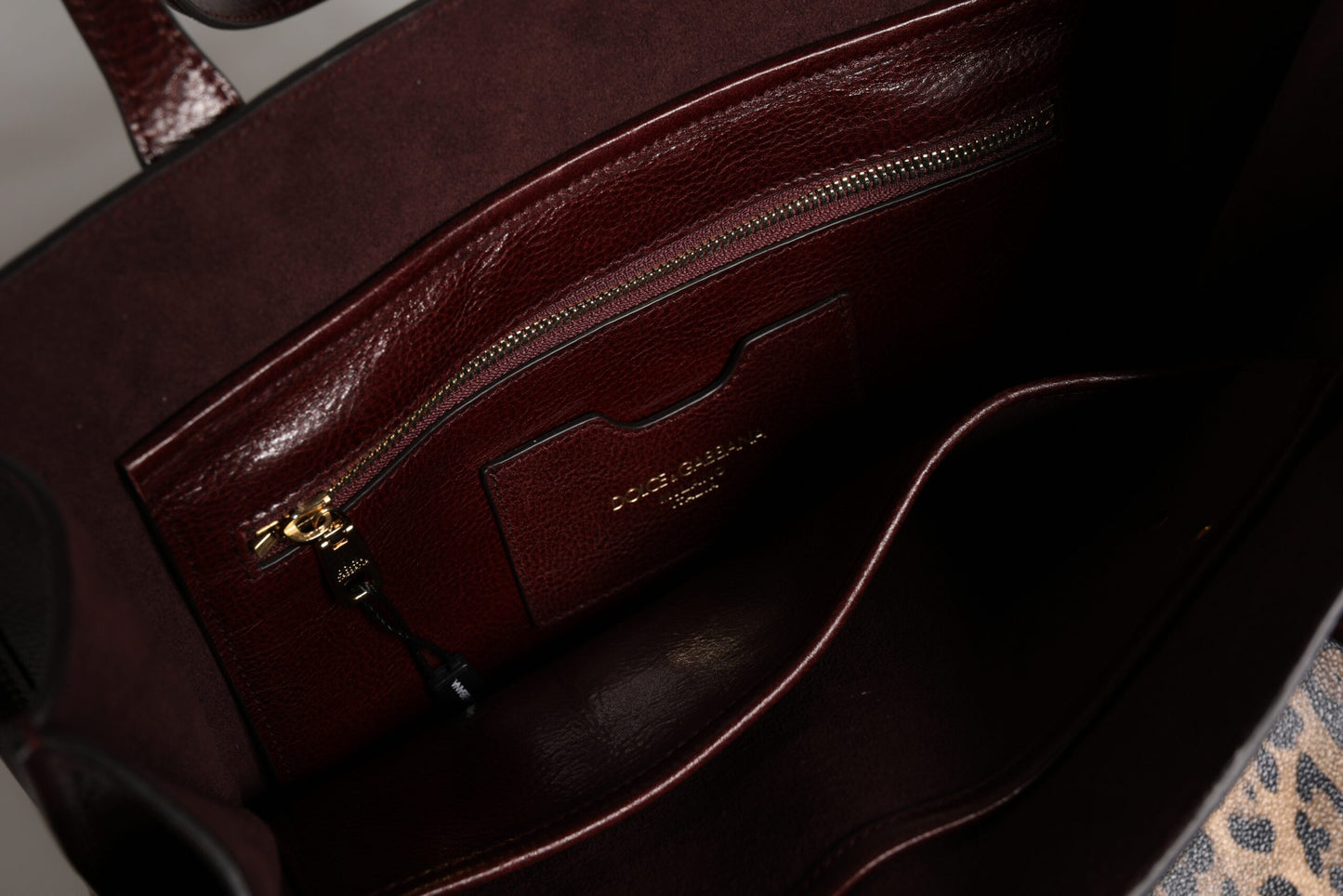 Dolce & Gabbana – Tragetasche aus braunem Leder mit Leopardenmuster und Schulterriemen