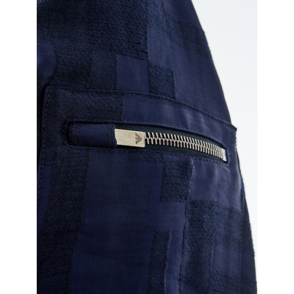 Emporio Armani – Elegantes, blaues Leinen-T-Shirt für Herren