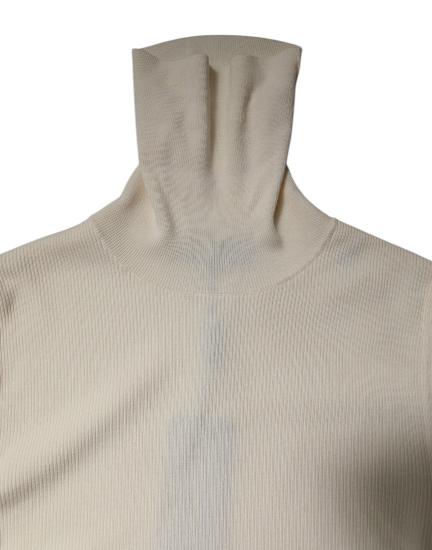 Dolce & Gabbana – Cremefarbener, schmaler Rollkragenpullover mit langen Ärmeln