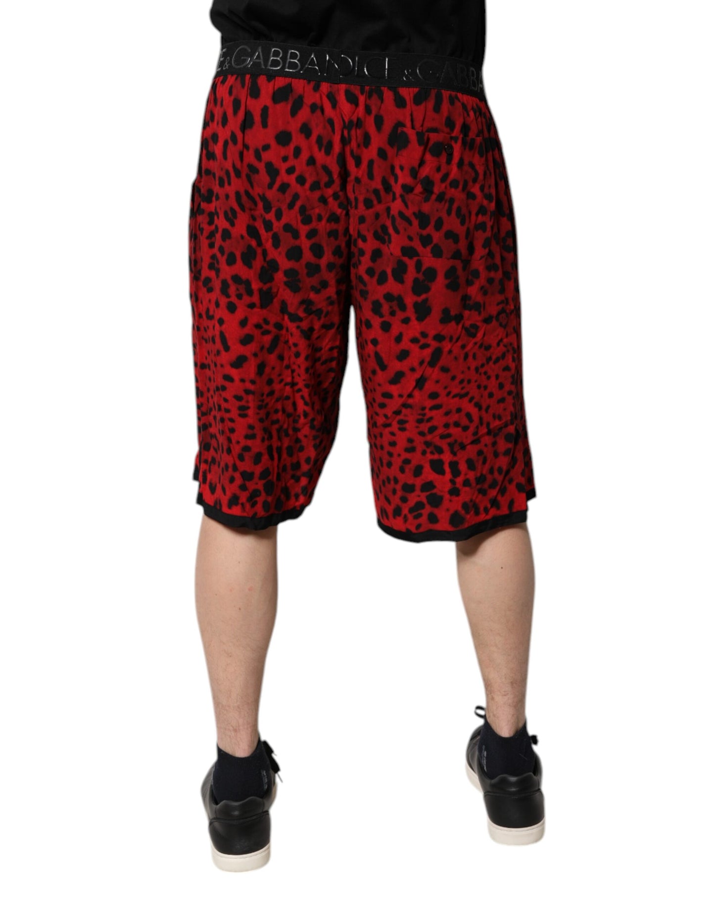 Dolce & Gabbana – Bermudashorts aus Viskose mit rotem Leopardenmuster