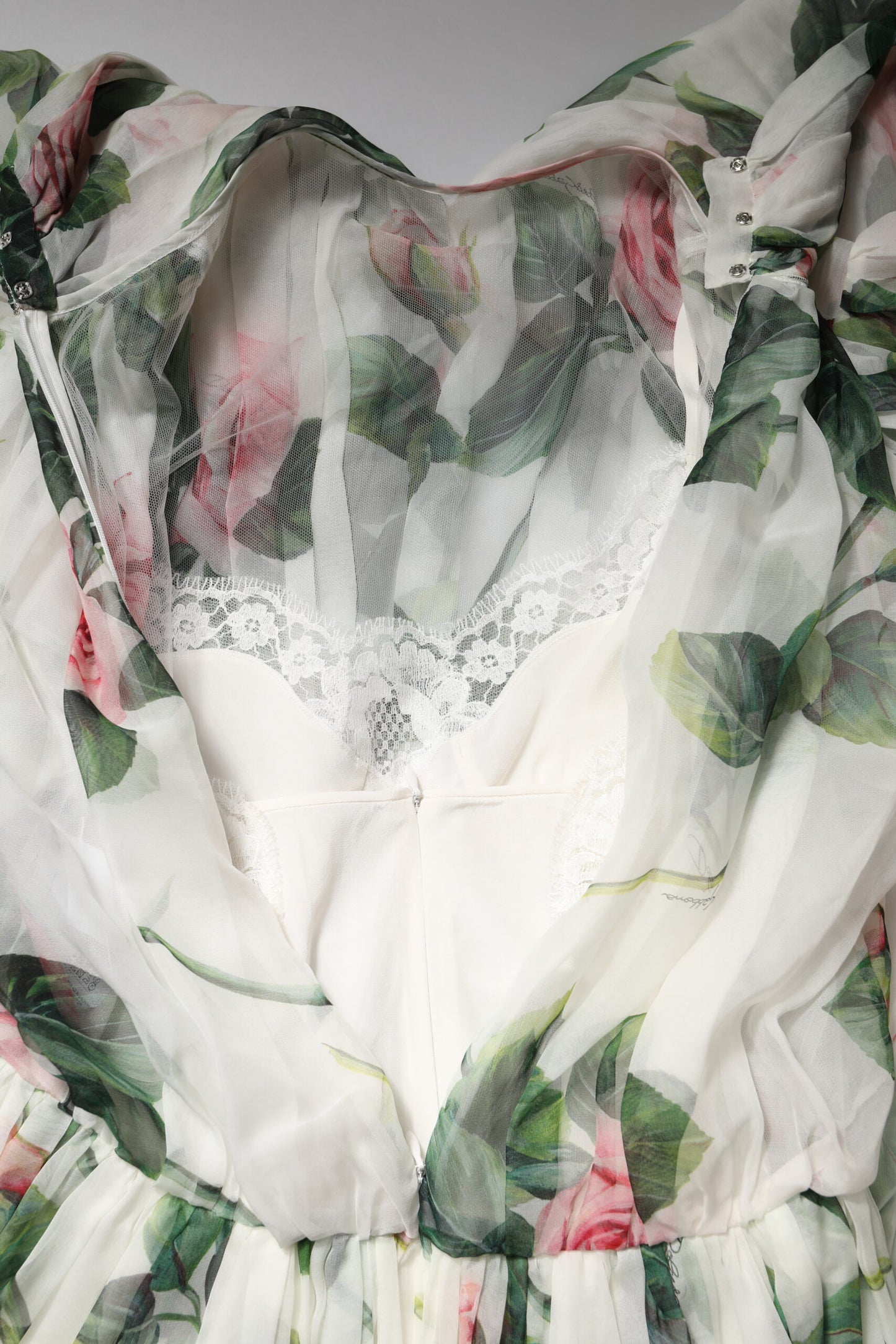 Dolce & Gabbana – Langes Maxikleid mit Blumenmuster und Rosen in Weiß