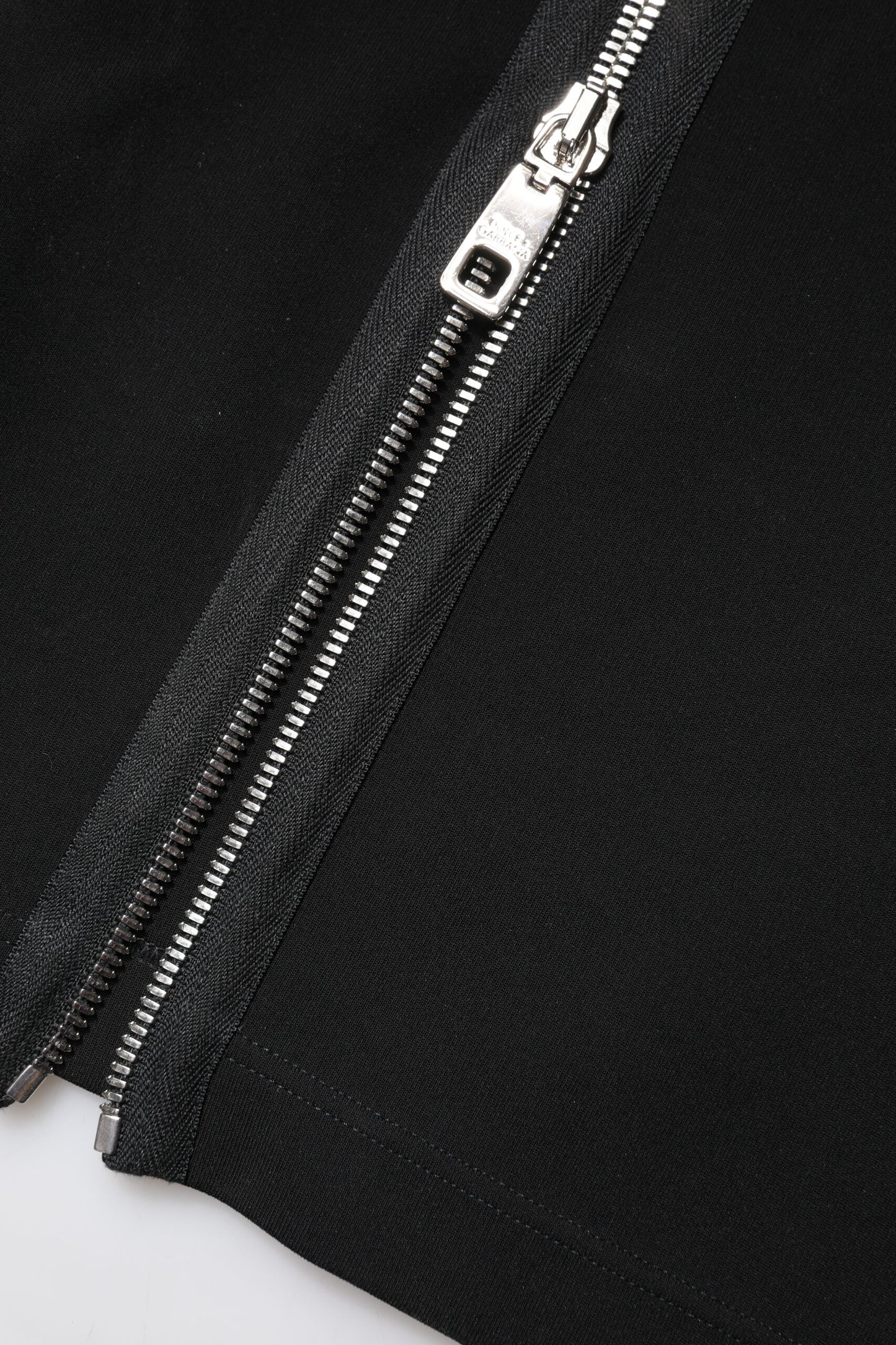 Dolce & Gabbana – Schwarzes Etuikleid aus Viskose mit One-Shoulder-Träger und Reißverschluss