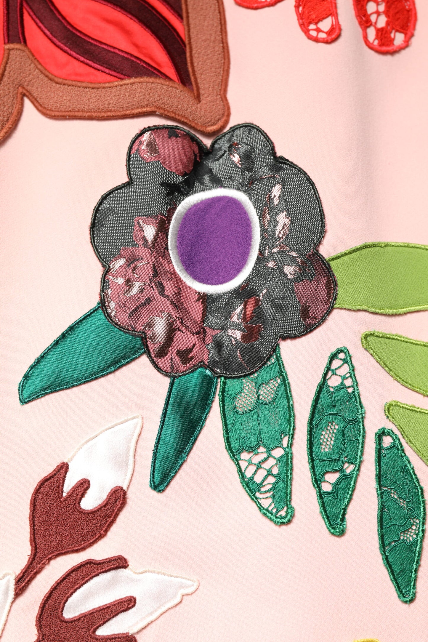 Dolce & Gabbana, Minikleid mit Spaghettiträgern und Blumenmuster in Rosa