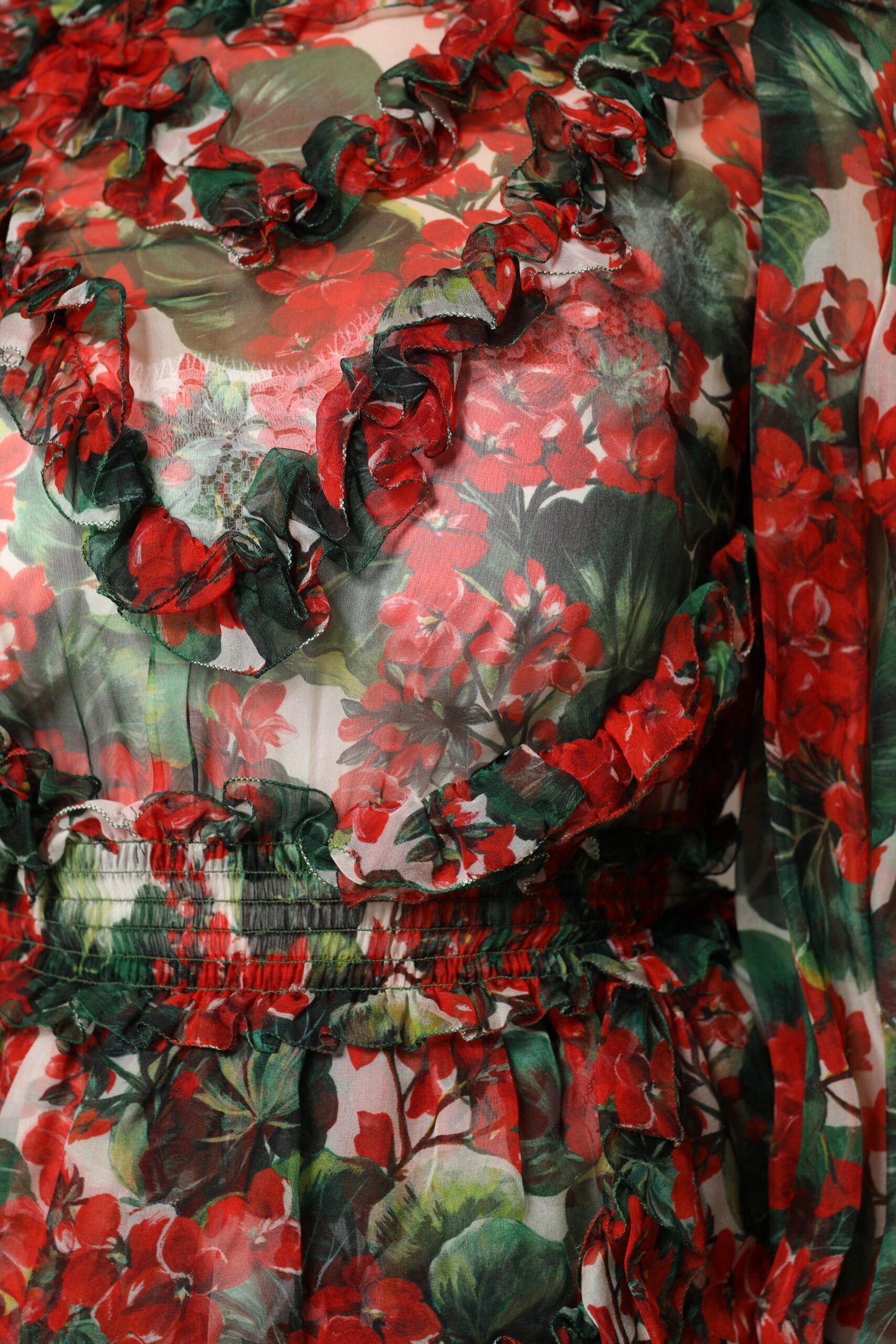 Dolce & Gabbana – Mehrfarbiges, langärmliges Kleid mit Rüschen und Blumenmuster
