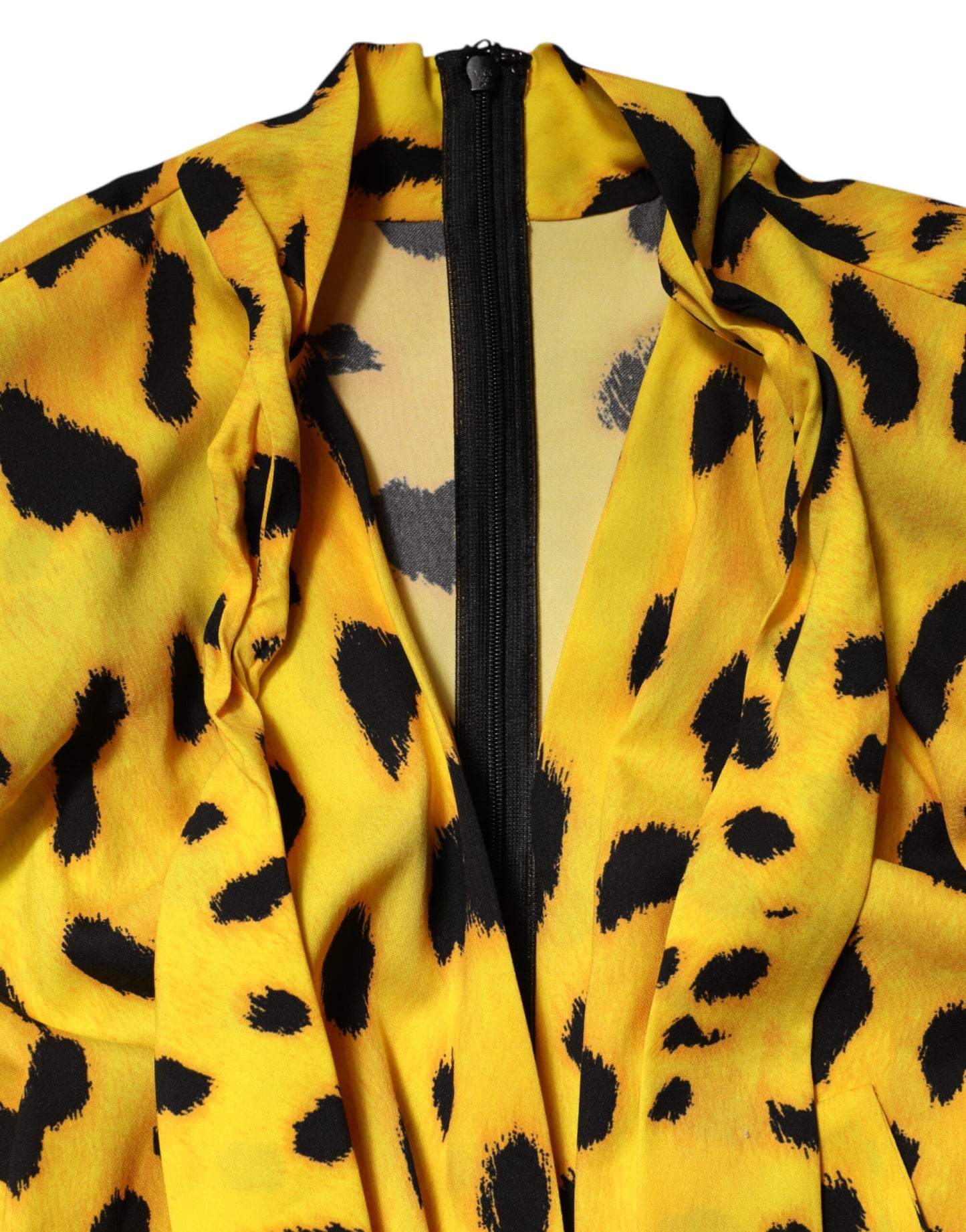 Dolce & Gabbana – Gelbes Jumpsuit-Kleid mit langen Ärmeln und Leopardenmuster