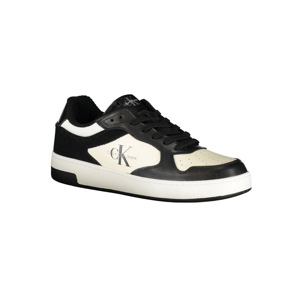 Calvin Klein – Elegante schwarze Sneakers mit Kontrastdetails