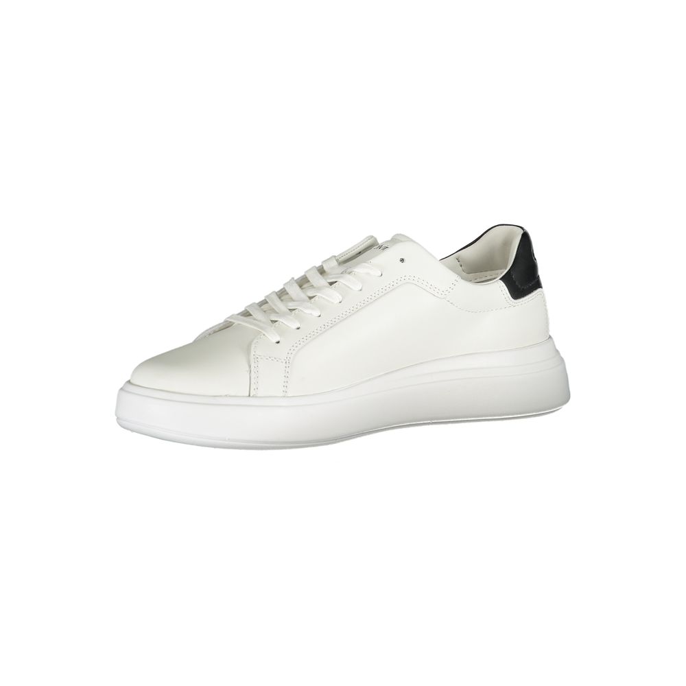 Calvin Klein – Elegante weiße Sneakers mit Kontrastakzenten