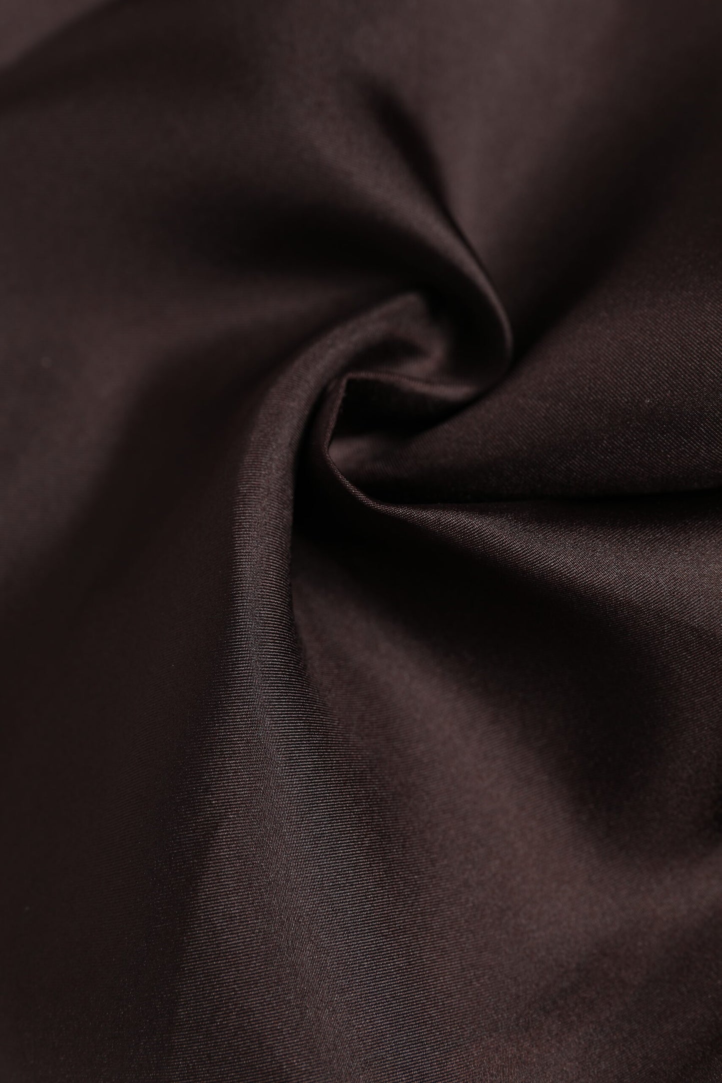 Dolce & Gabbana Brauner quadratischer Foulard aus Seide mit DG Crown-Motiv für Herren