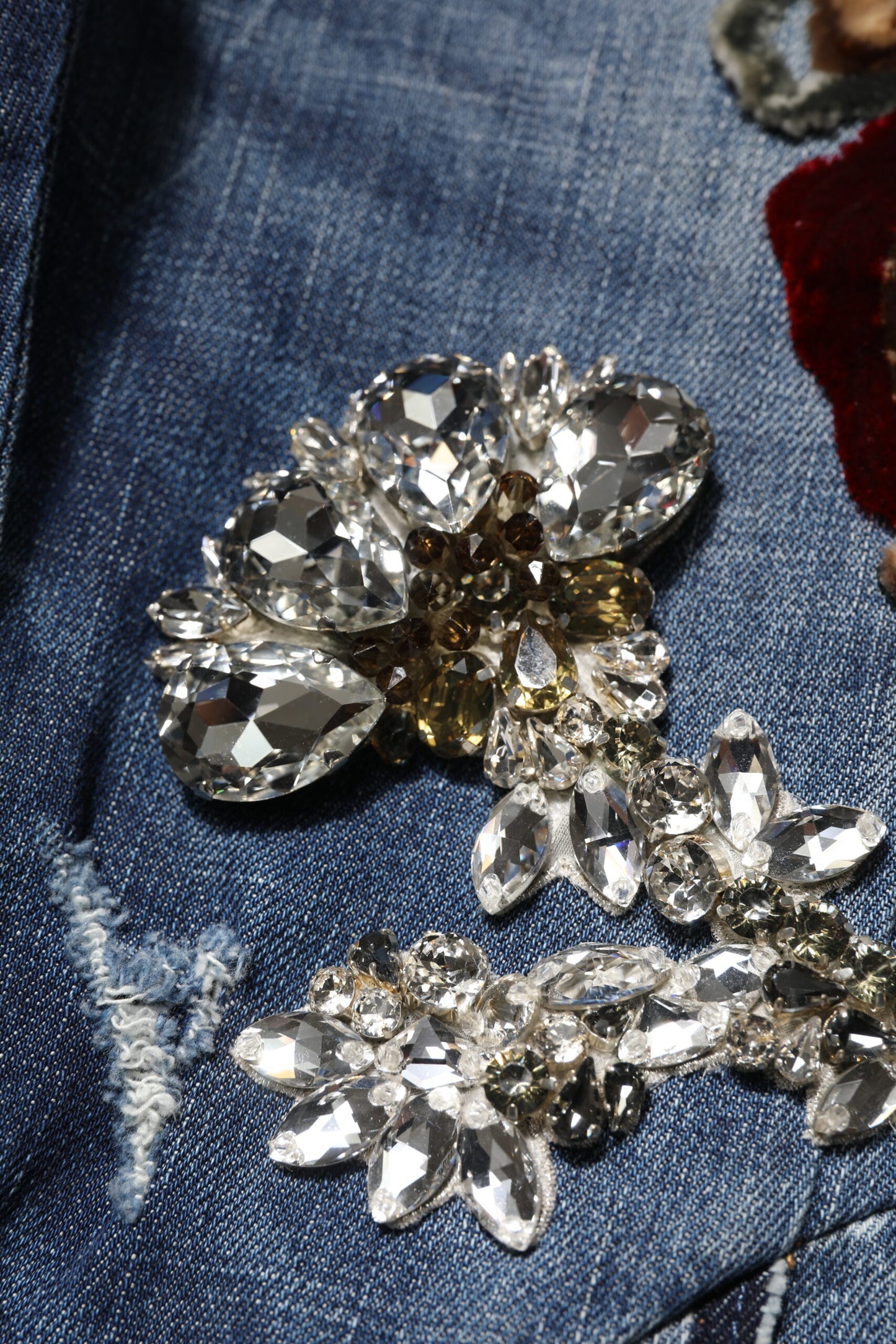 Dolce & Gabbana – Blaue Jeans aus Baumwoll-Denim mit Strassverzierung