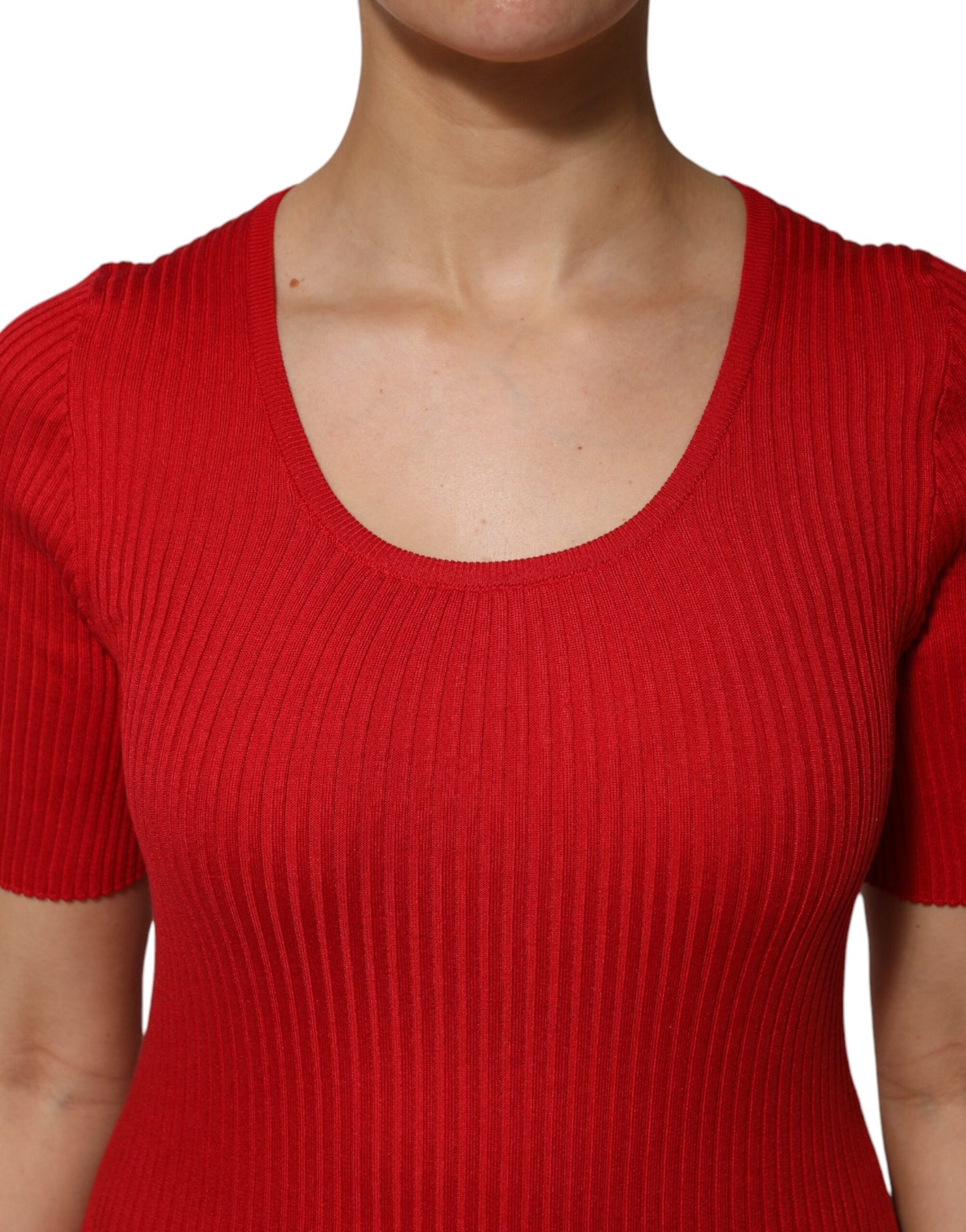 Dolce & Gabbana – Rotes Pullover-Oberteil mit Rundhalsausschnitt und kurzen Ärmeln