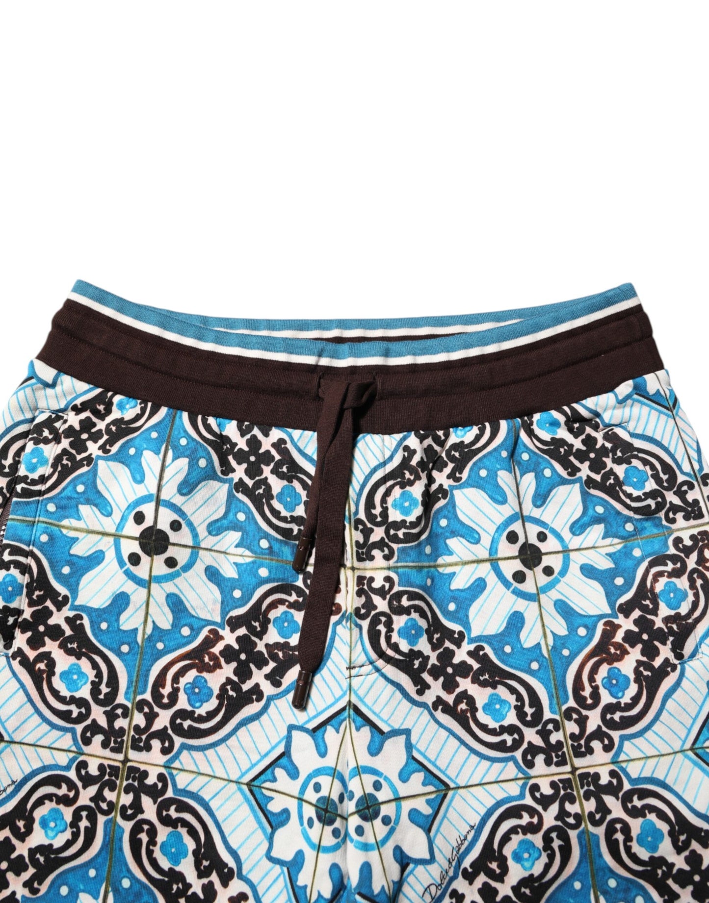 Dolce & Gabbana Mehrfarbige Bermudashorts aus Baumwolle mit Maiolica-Print