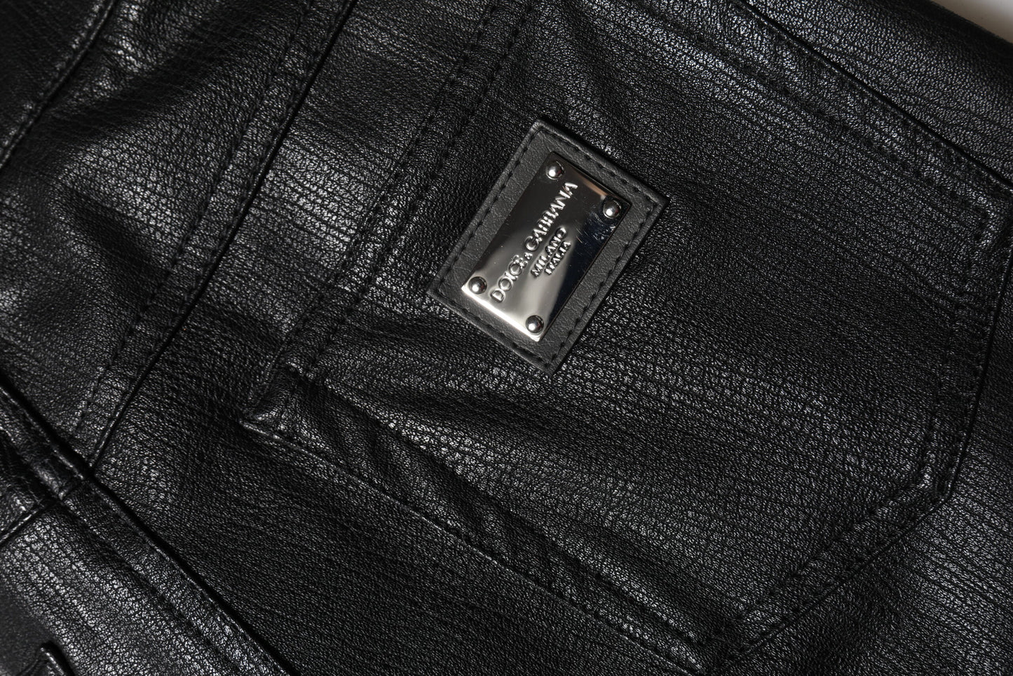 Dolce & Gabbana – Schwarze, schmal geschnittene Hose aus Leder mit hoher Taille